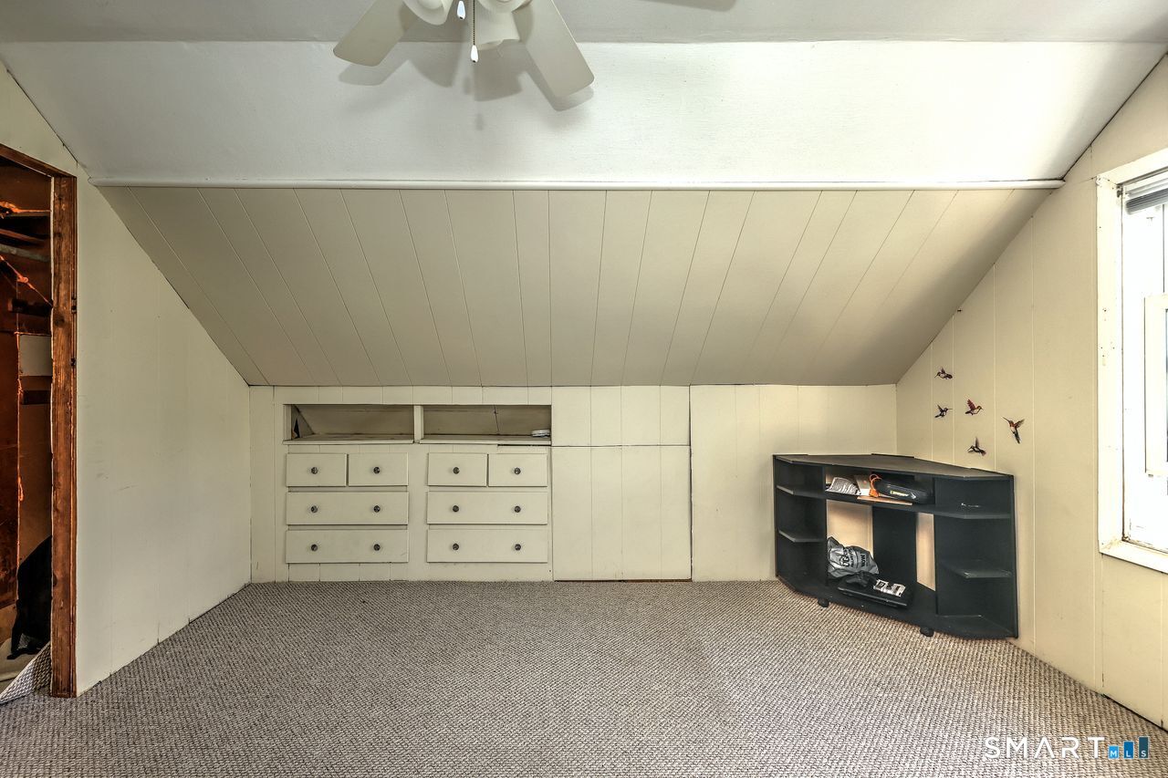 53 Huber Street Property Photo 37