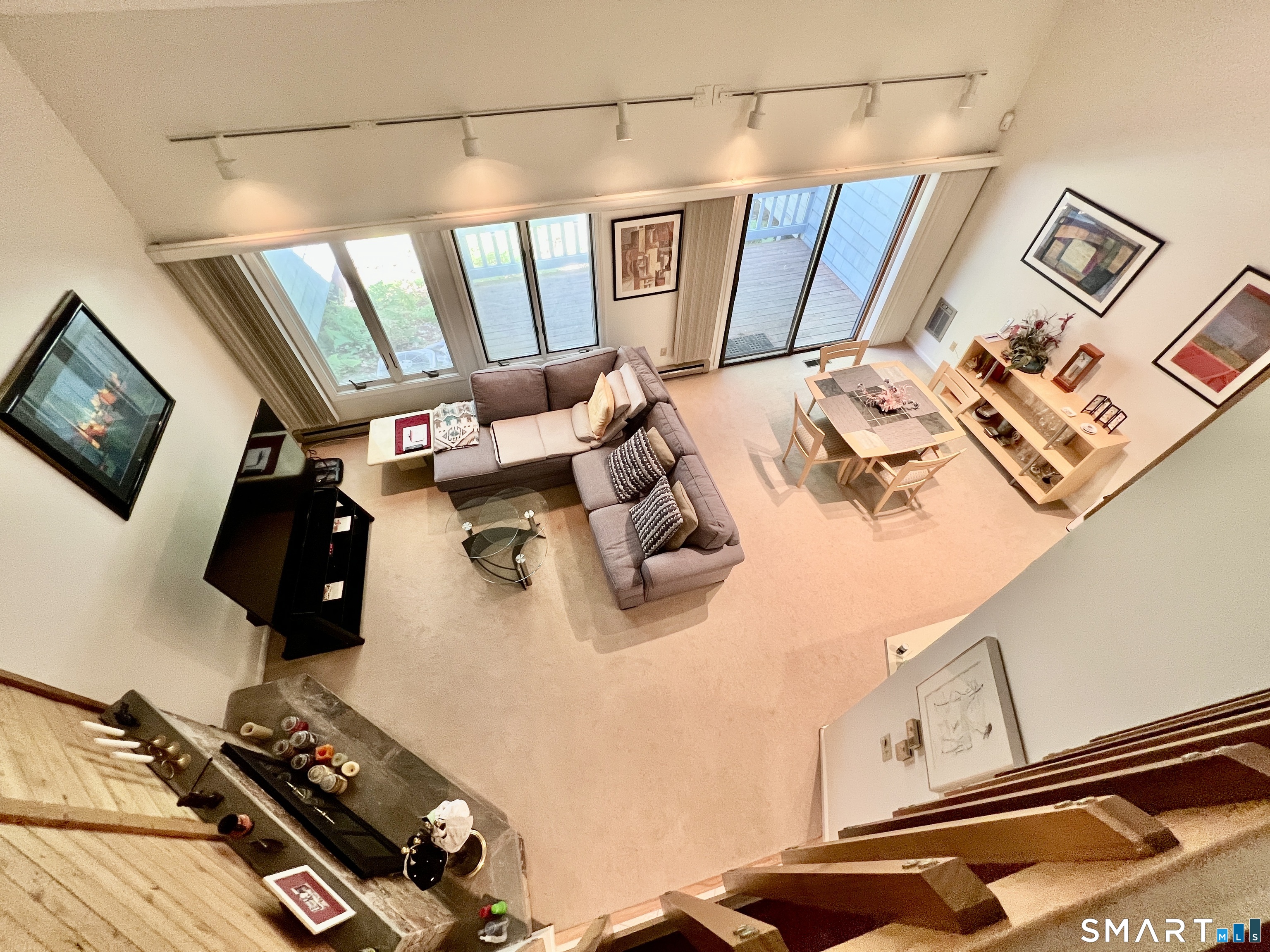 480 Evergreen Road Property Photo 2