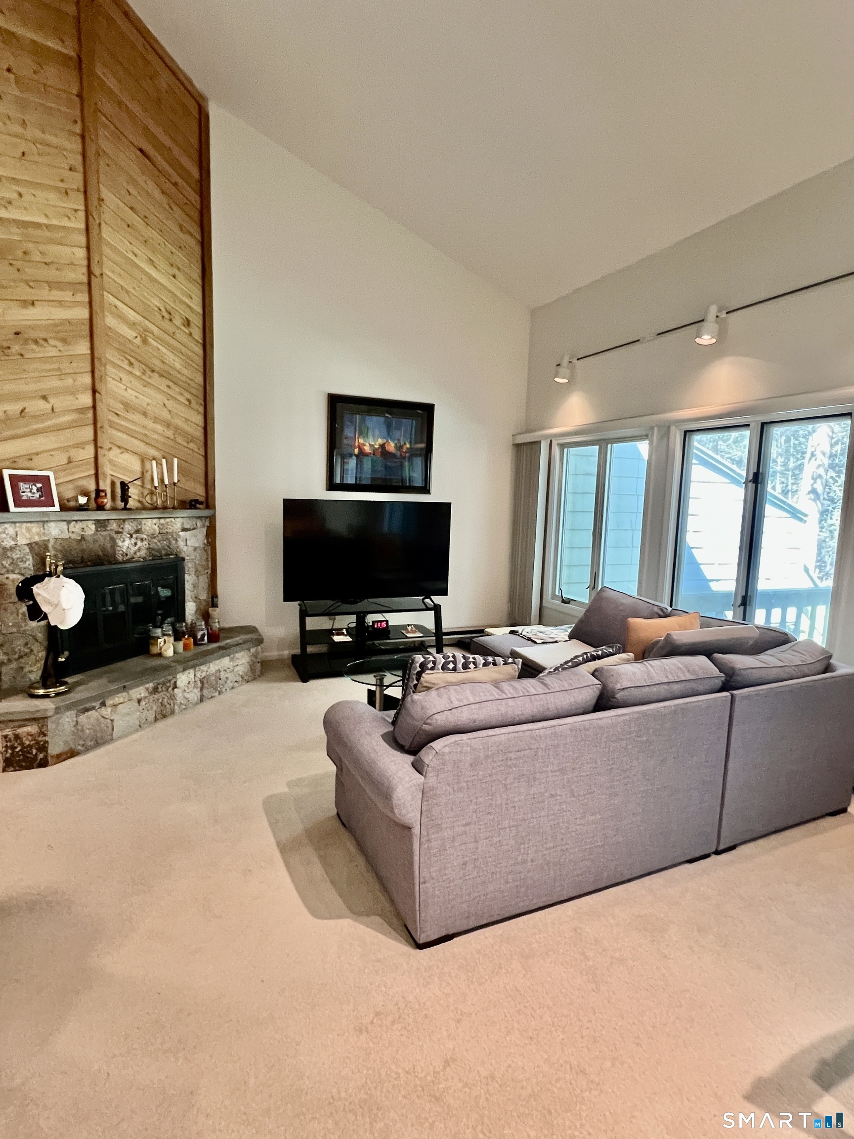 480 Evergreen Road Property Photo 5