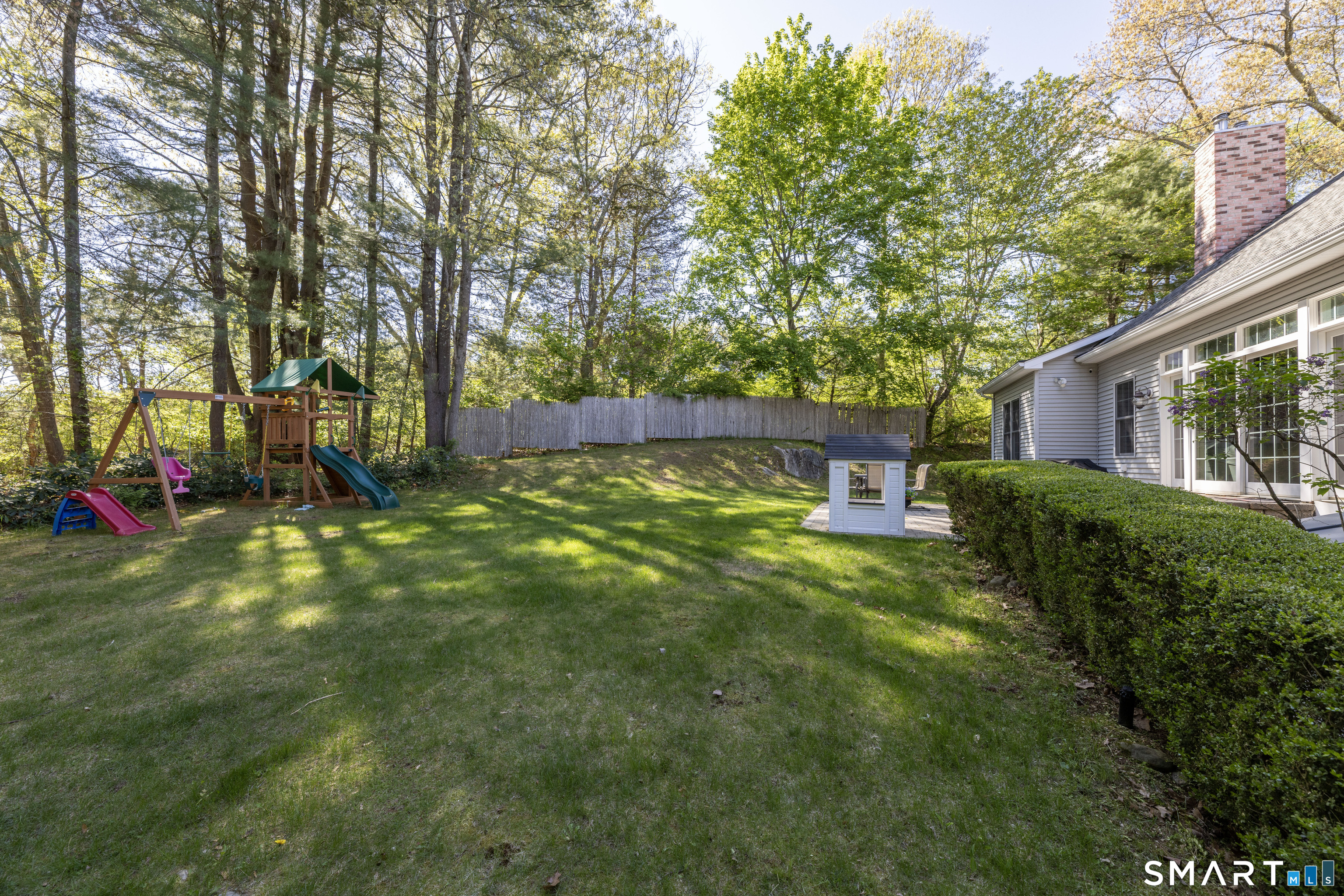 65 Middle Road Property Photo 37