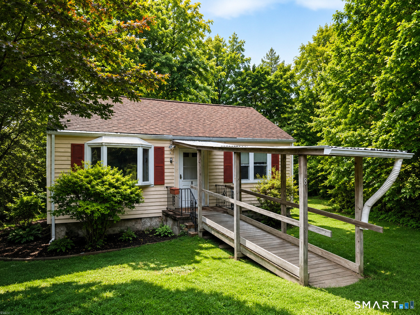 8 Darien Road Property Photo 1