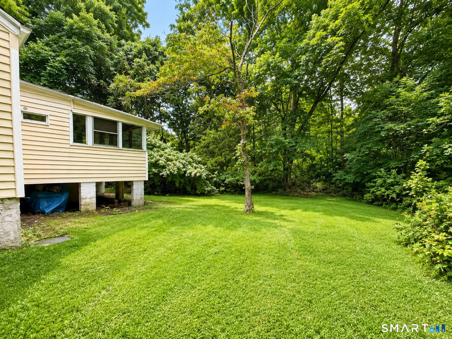 8 Darien Road Property Photo 9