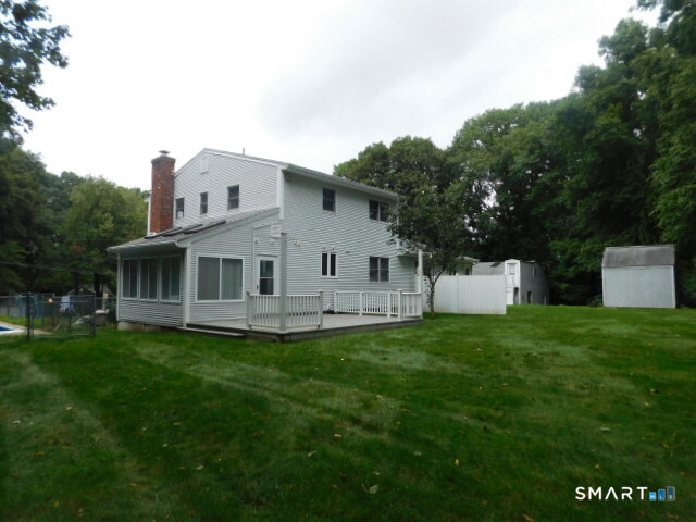 12 Rozum Circle Property Photo 5