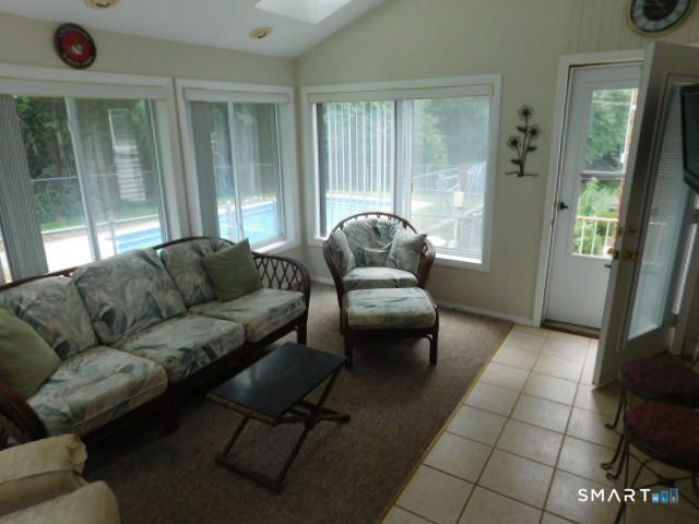12 Rozum Circle Property Photo 28