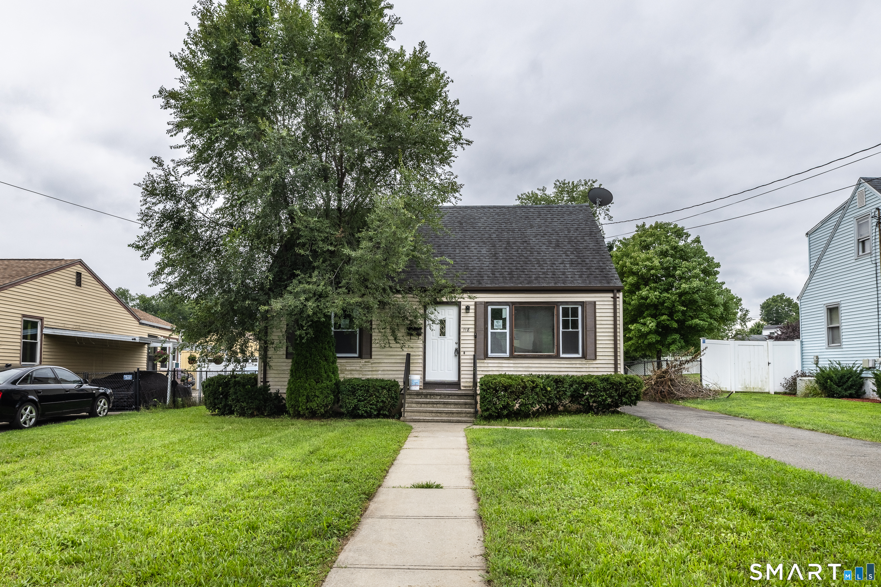 118 Bryden Terrace Property Photo 1