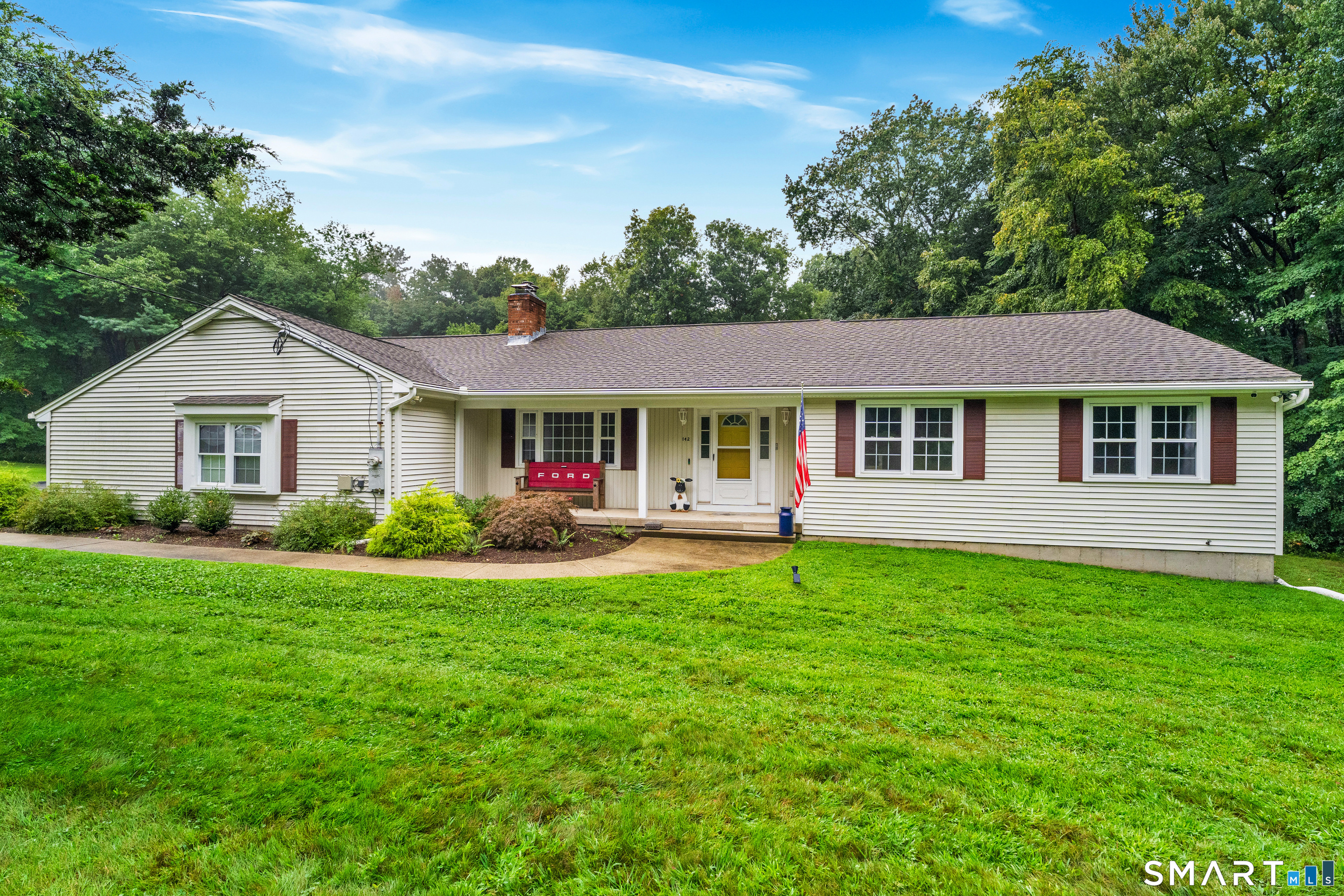 142 Ford Road Property Photo 1