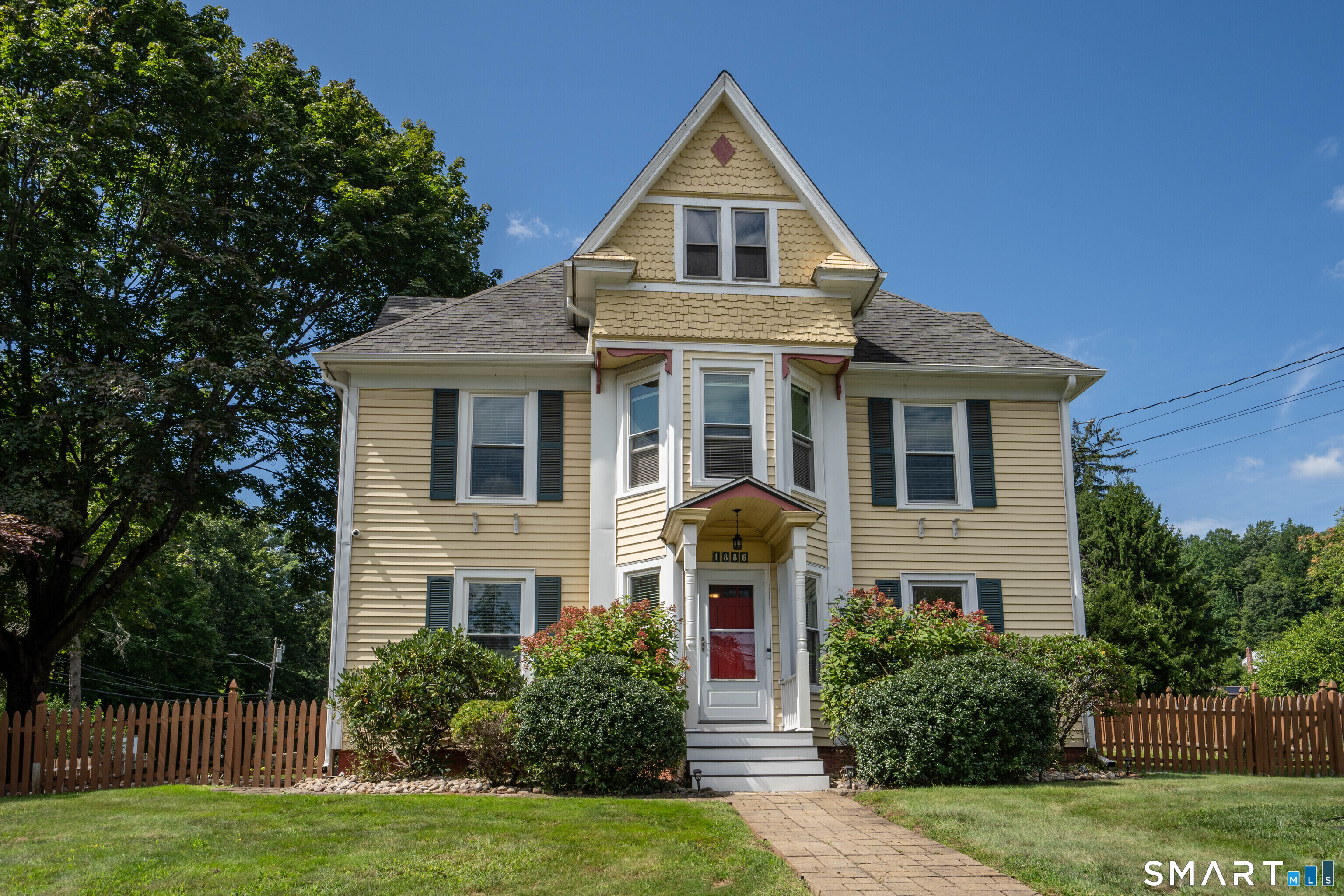 24204117 Property Photo 1