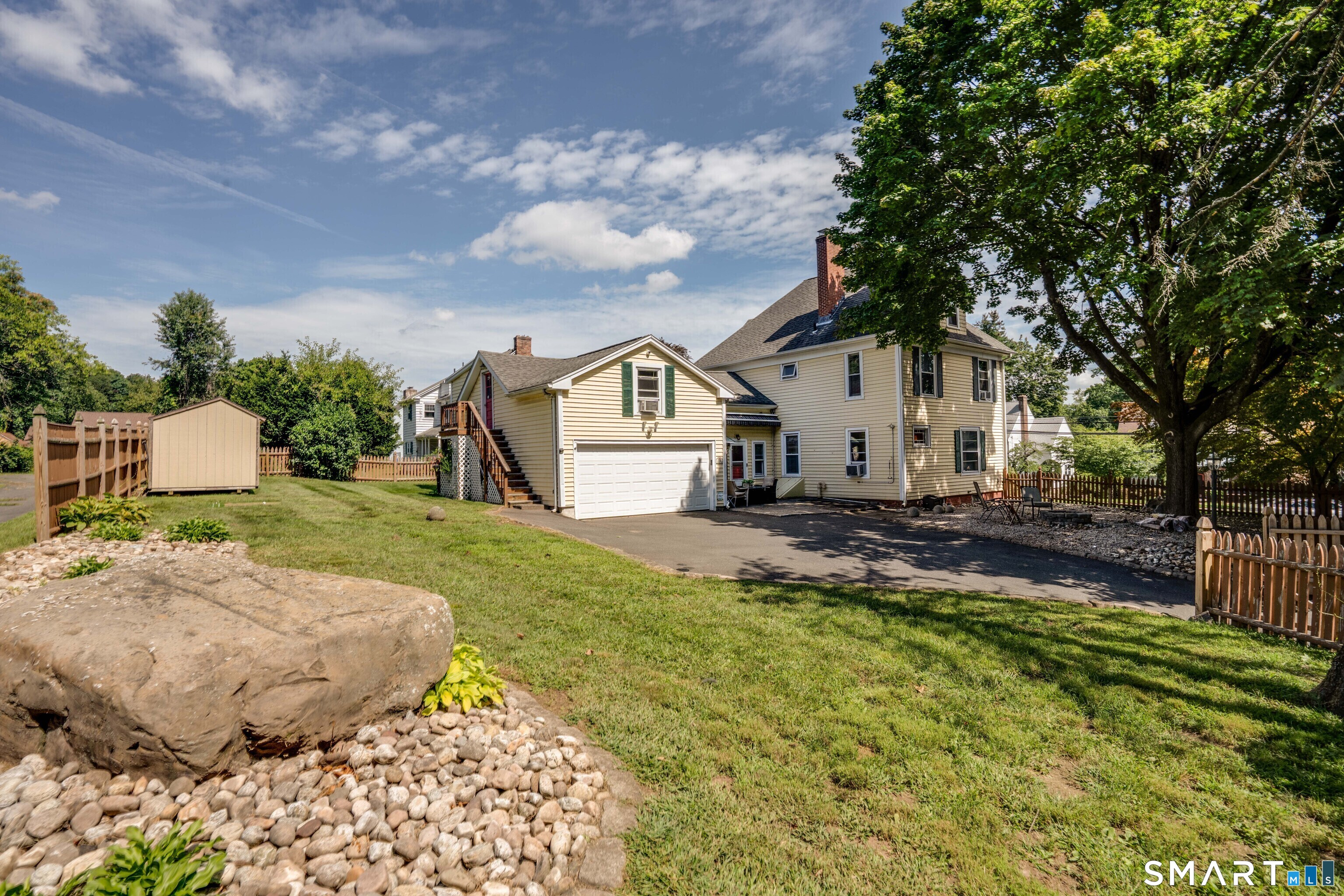 24204117 Property Photo 17