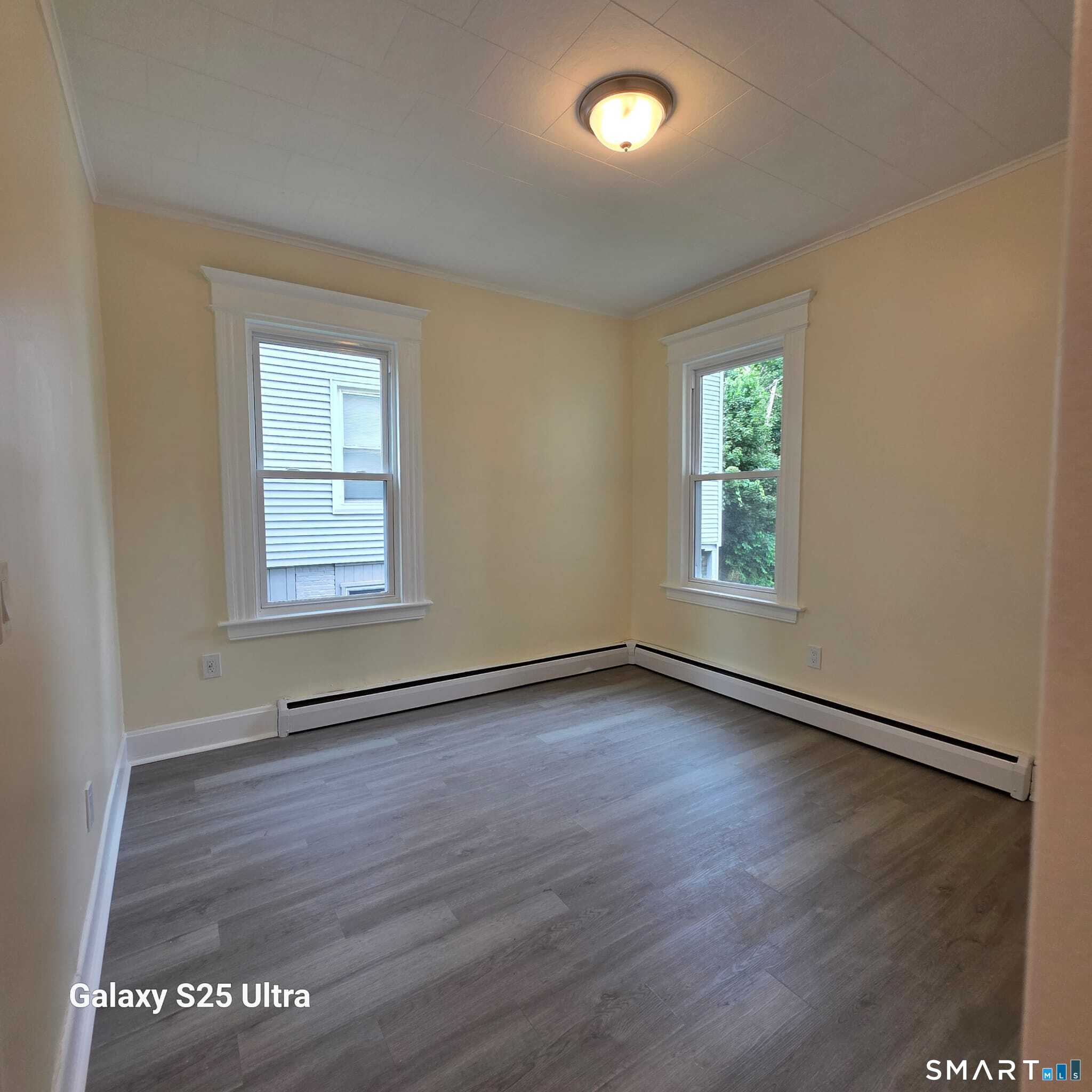 82 Bunker Hill 1st Fl Avenue Property Photo 16