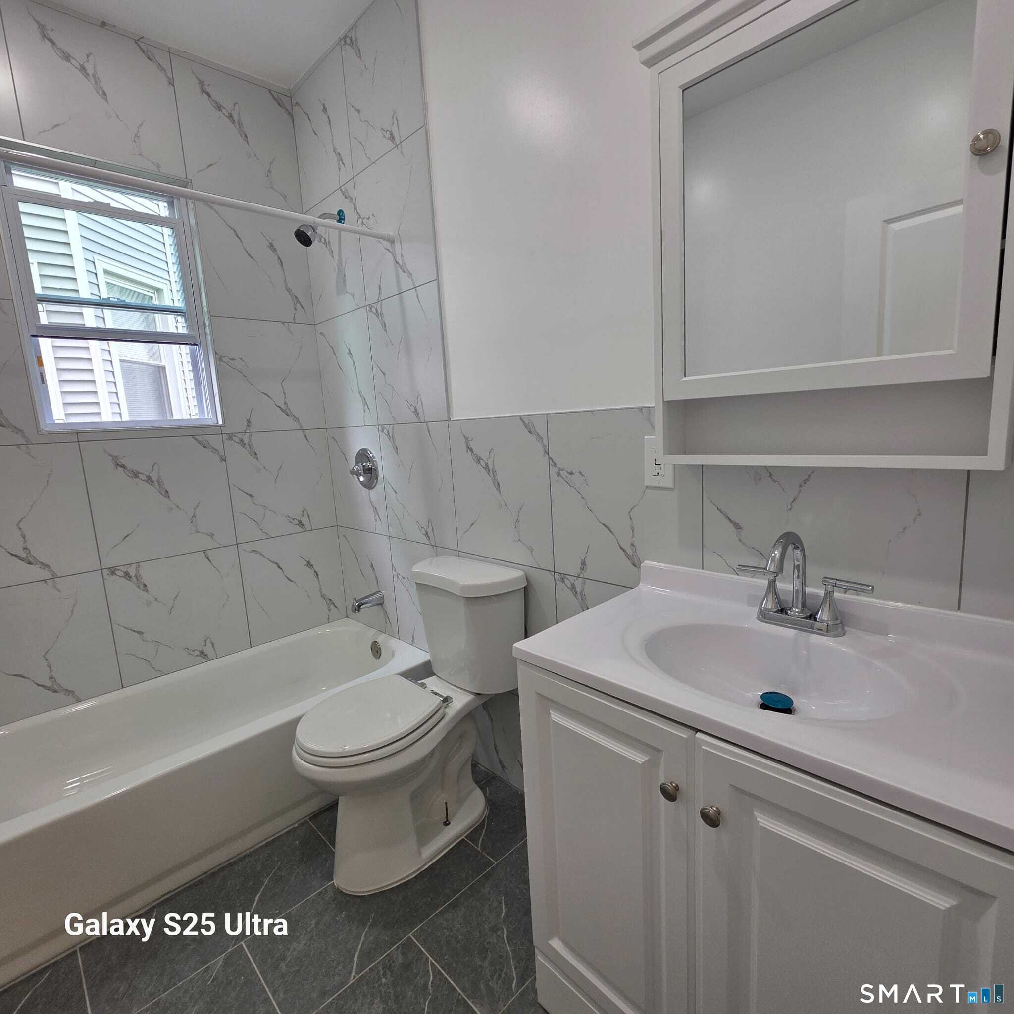 82 Bunker Hill 1st Fl Avenue Property Photo 17