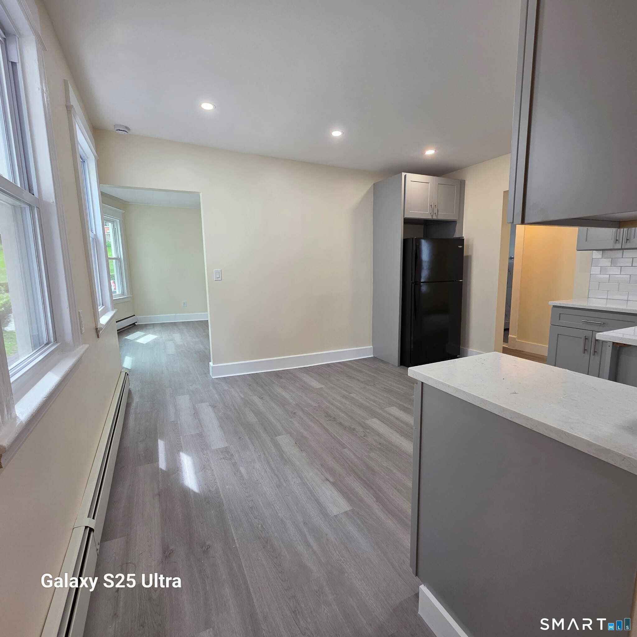 82 Bunker Hill 1st Fl Avenue Property Photo 19