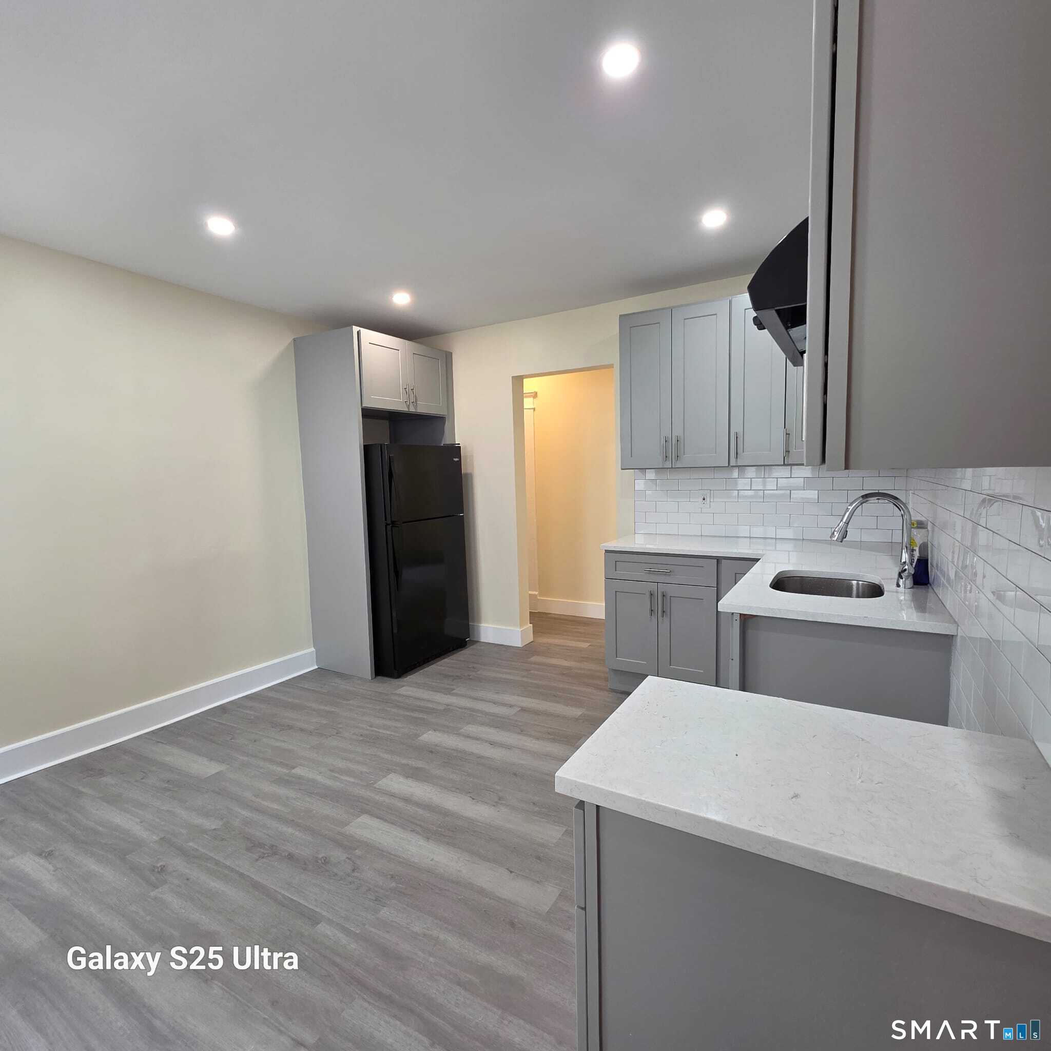 82 Bunker Hill 1st Fl Avenue Property Photo 21