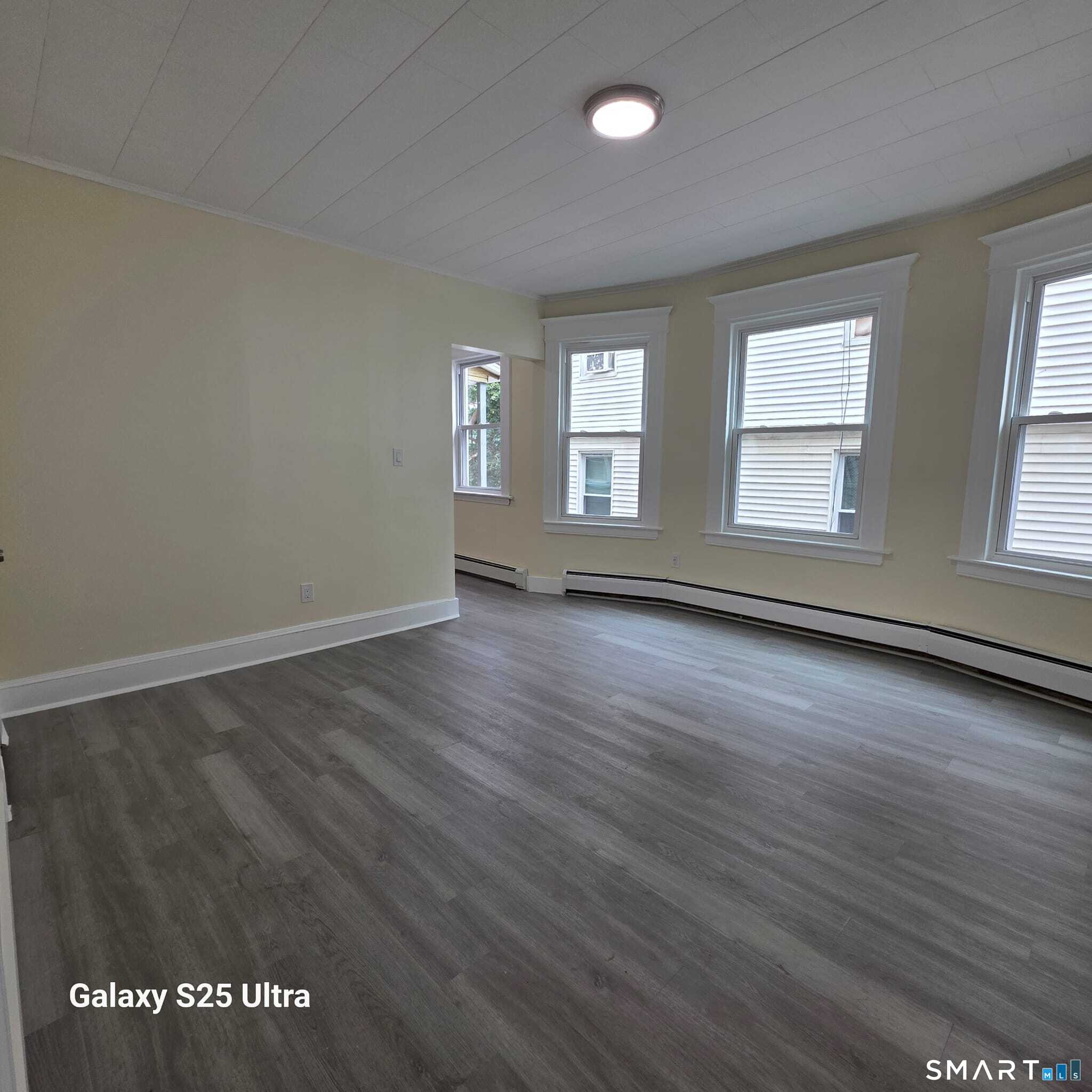 82 Bunker Hill 1st Fl Avenue Property Photo 34