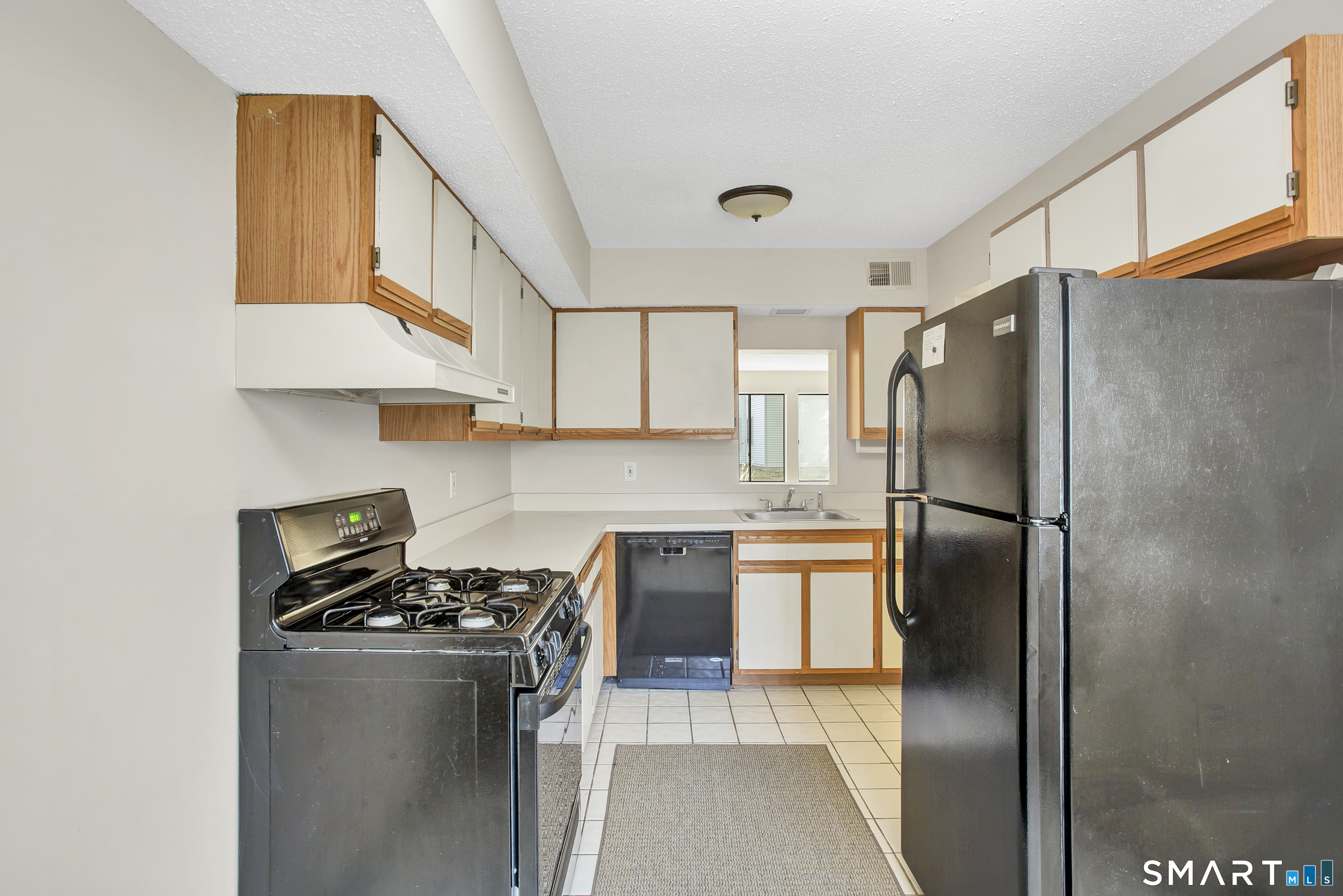 9 Talcott Forest C Road Property Photo 4