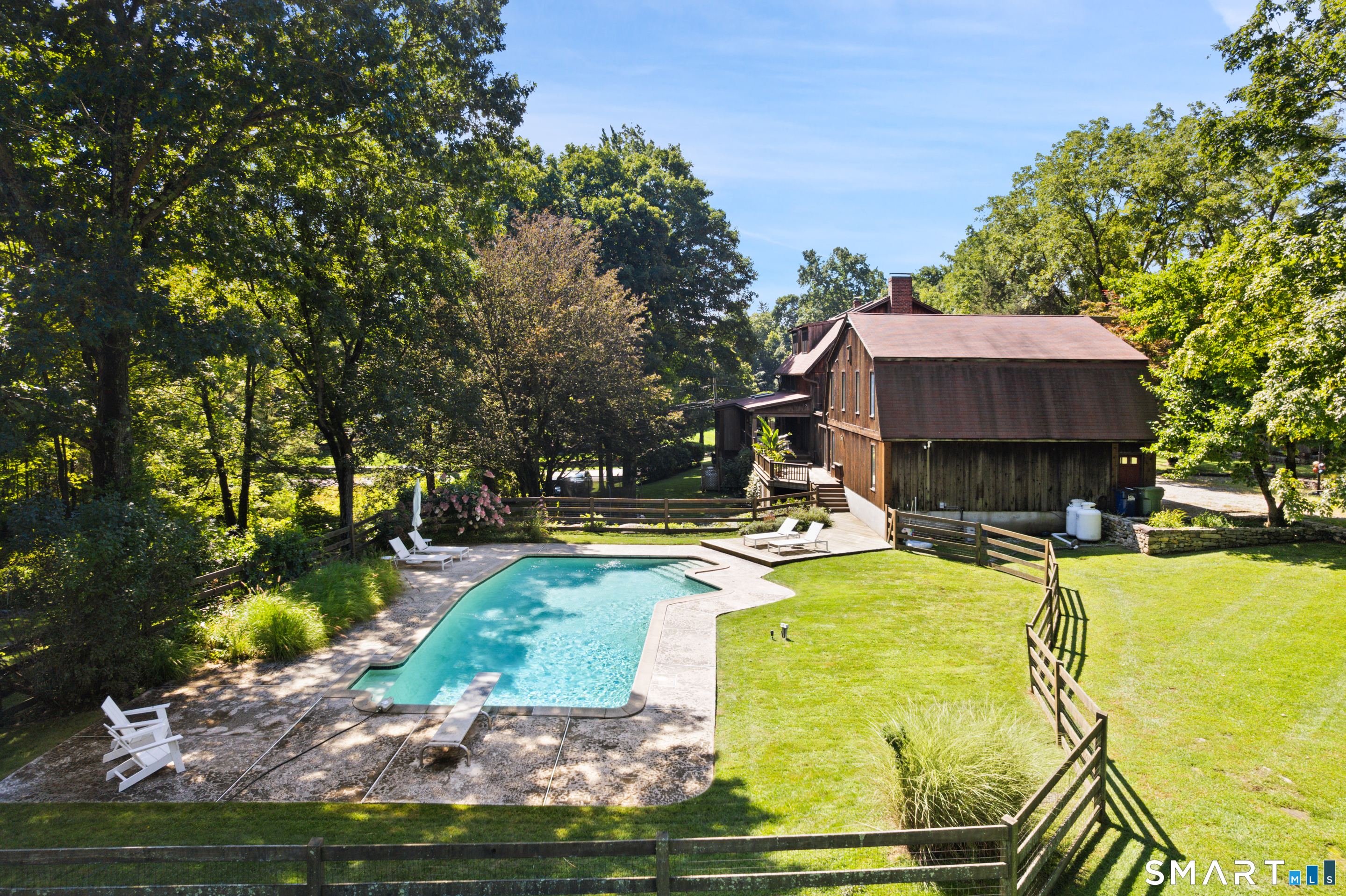 122 Millstone Road Property Photo 3