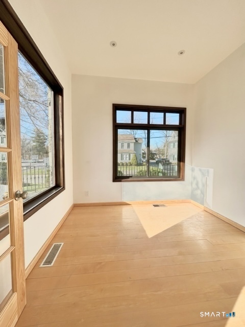 2 Hollyhock 7 Road Property Photo 5