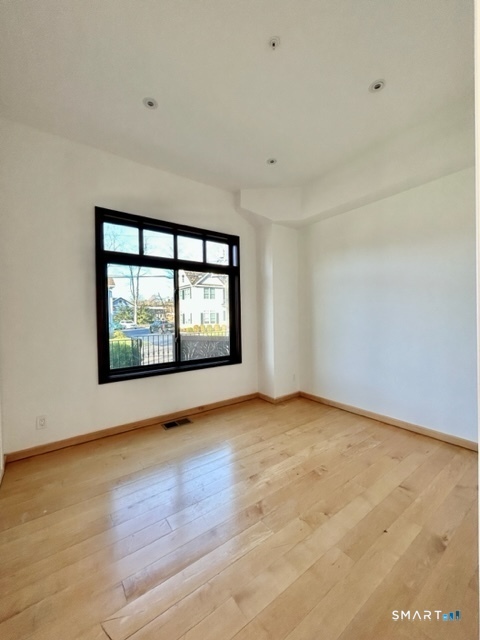 2 Hollyhock 7 Road Property Photo 7