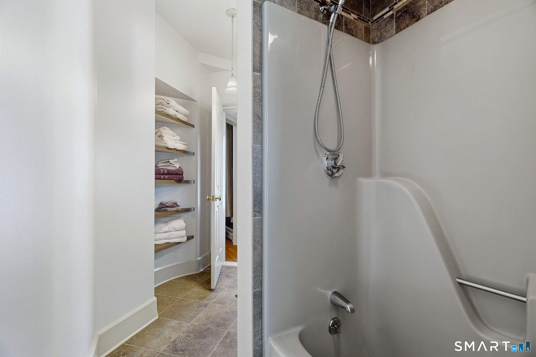 24 Lincoln Avenue Property Photo 26
