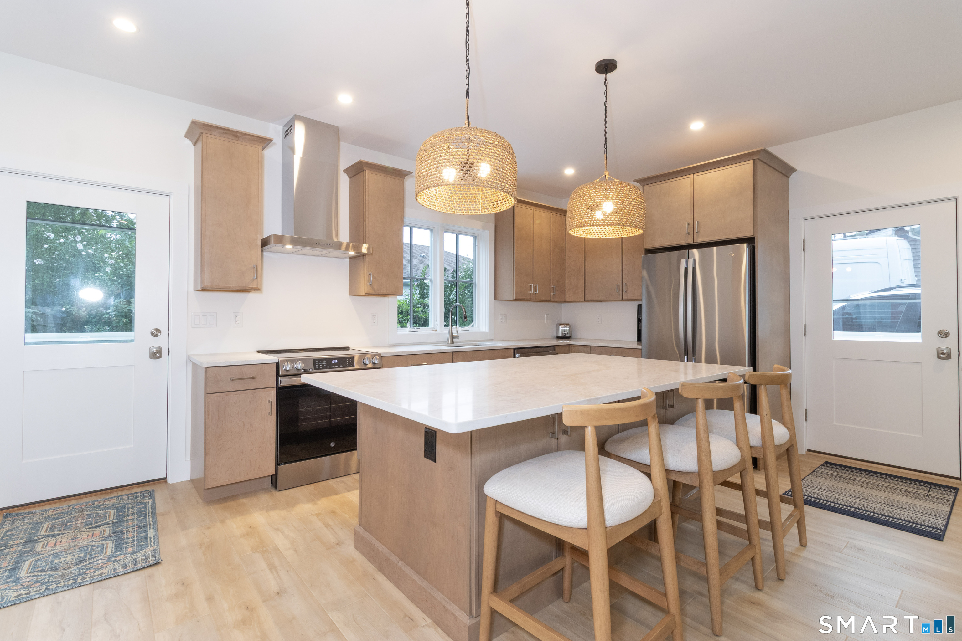 77 Reeves Avenue Property Photo 8