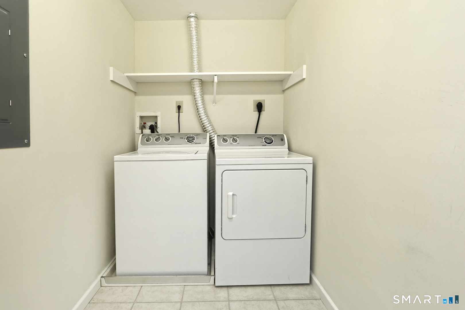 510 First 103 Avenue Property Photo 8