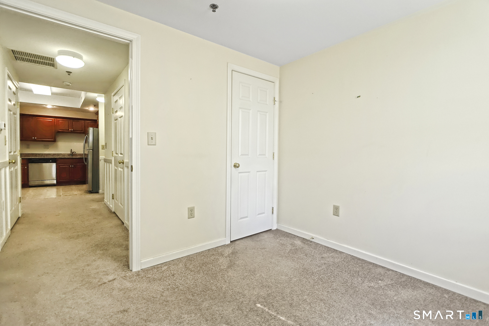 510 First 103 Avenue Property Photo 11