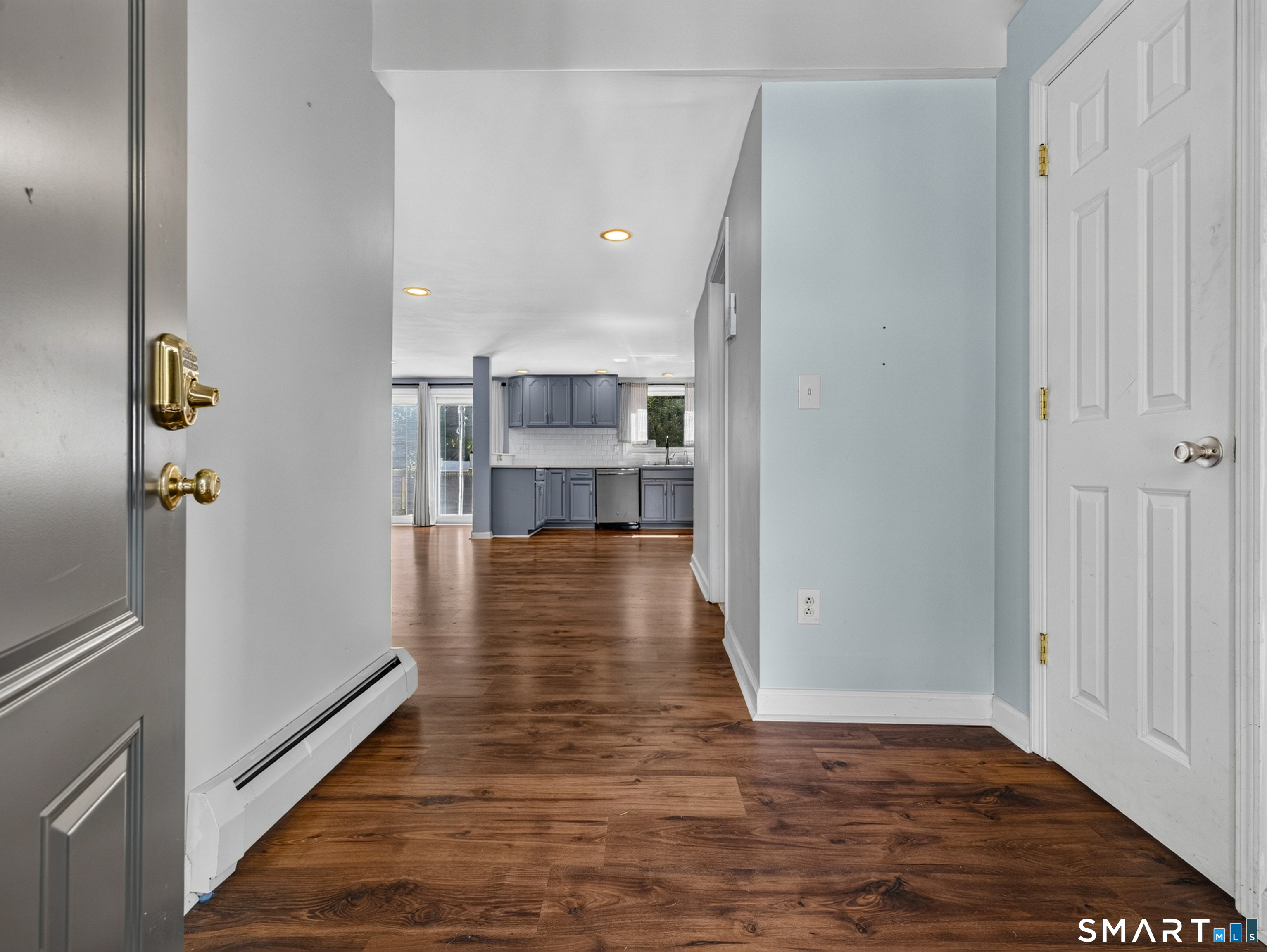 10 Glezen Street Property Photo 12