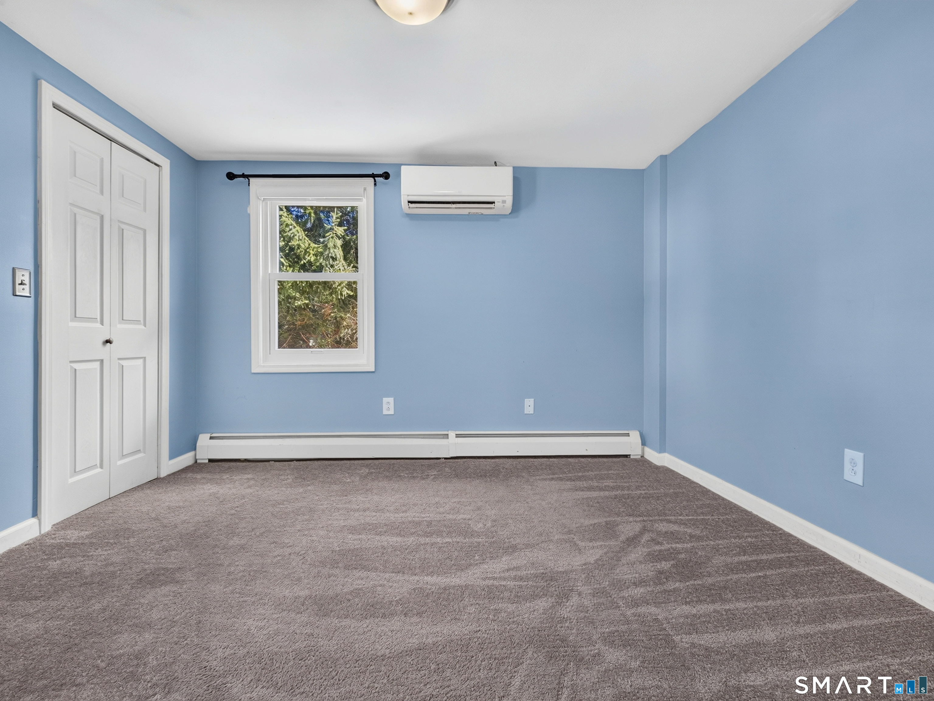 10 Glezen Street Property Photo 13