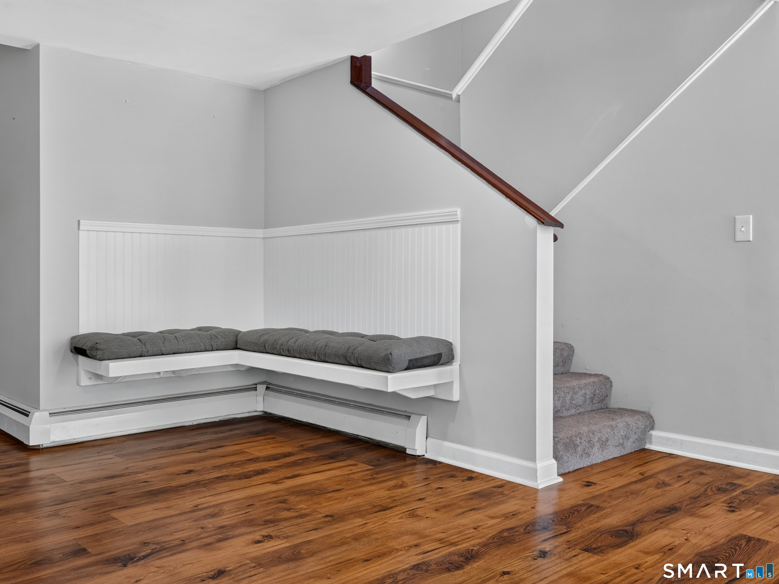 10 Glezen Street Property Photo 17