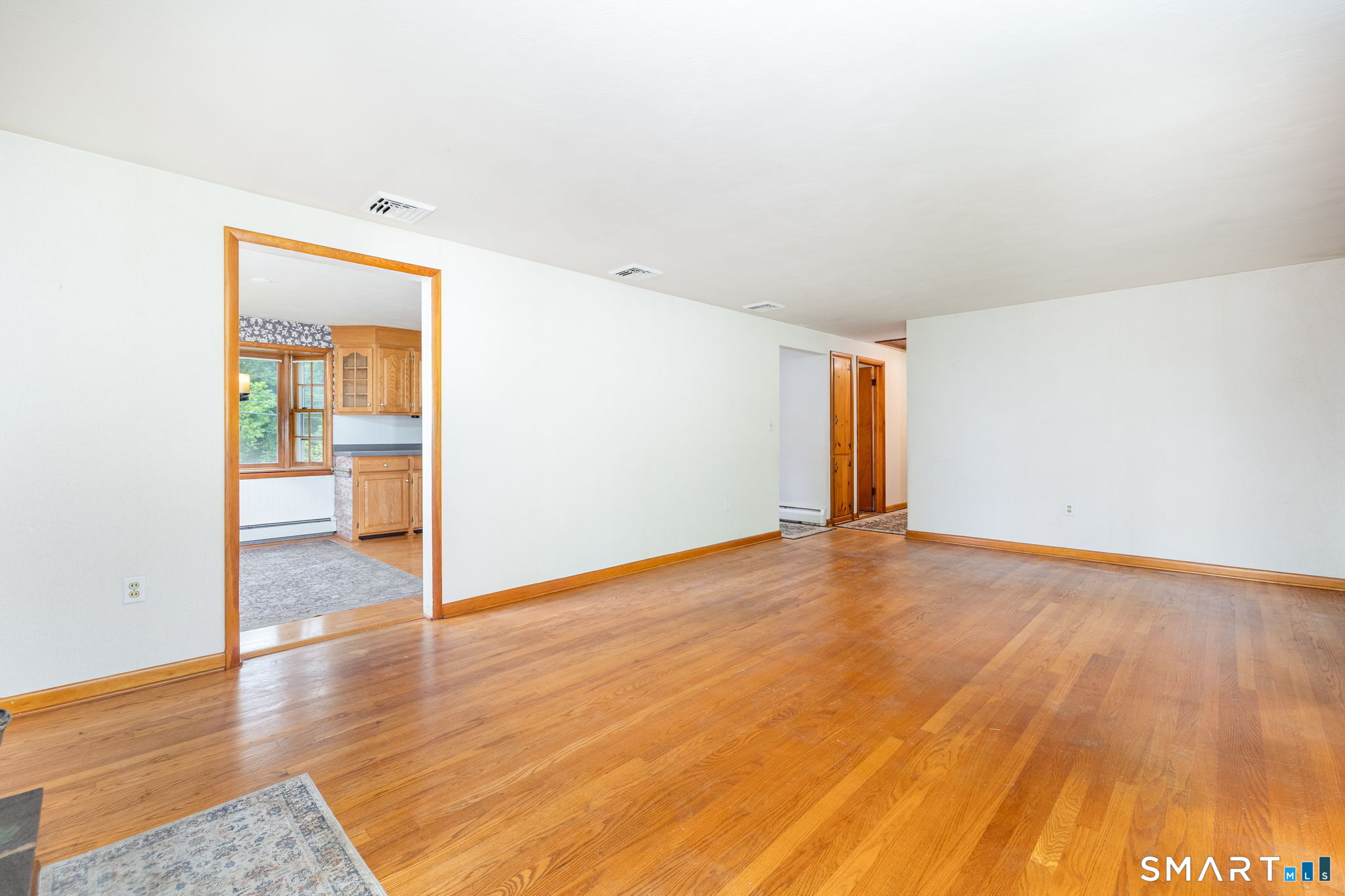 1419 Poquonock Avenue Property Photo 9