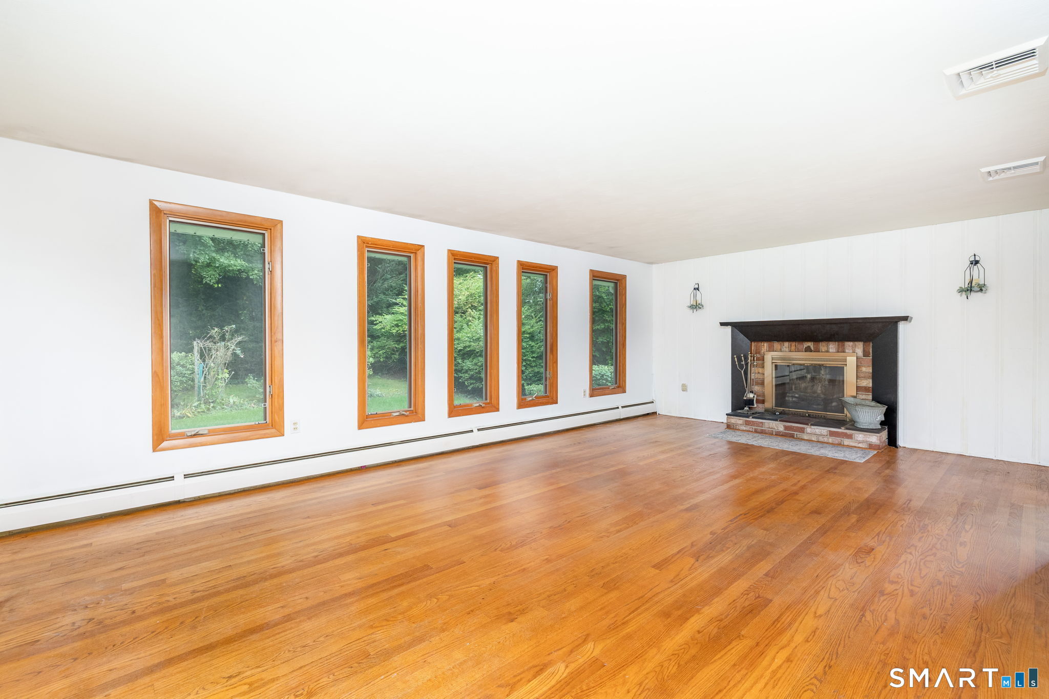 1419 Poquonock Avenue Property Photo 11