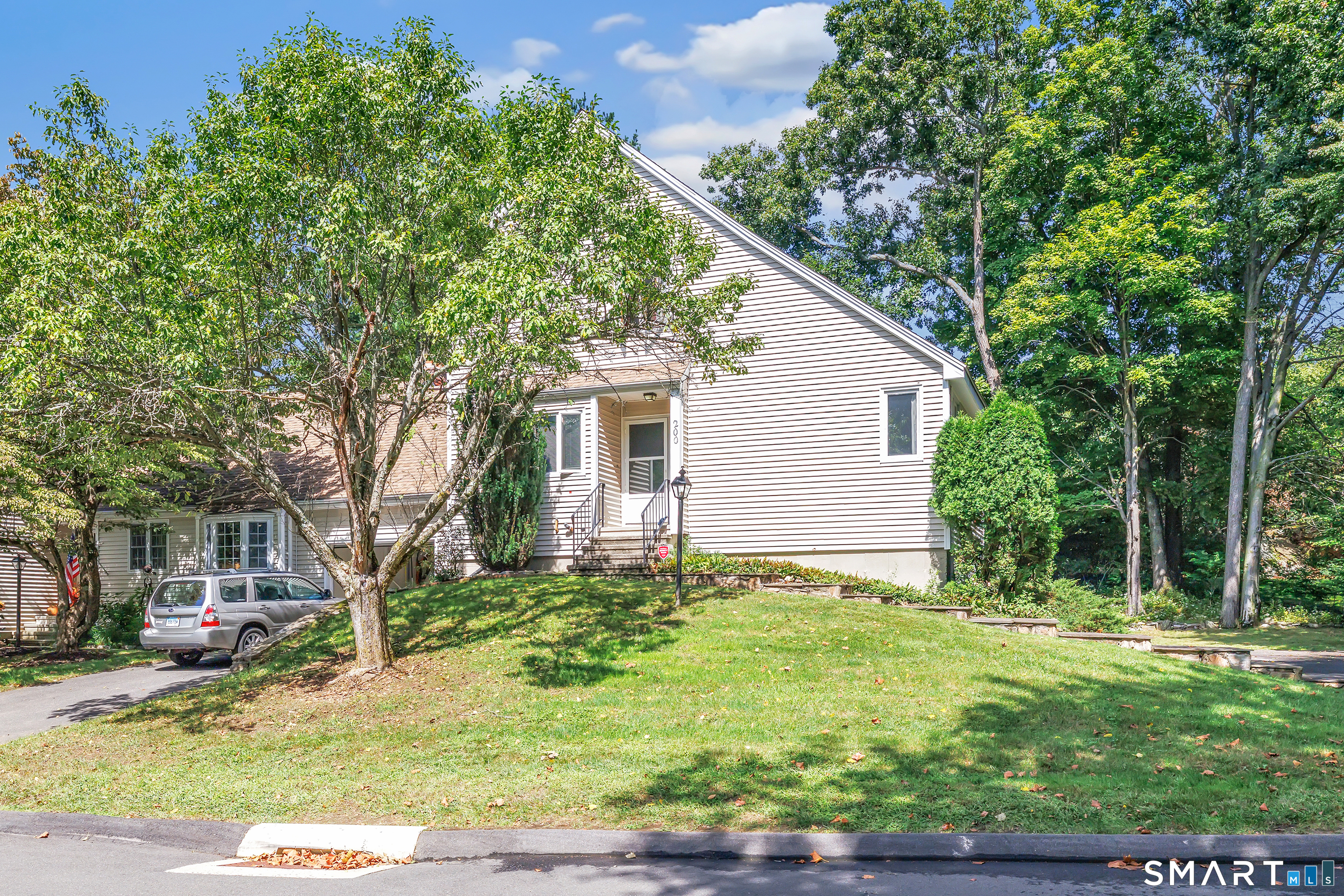 200 Fox Run Property Photo 1