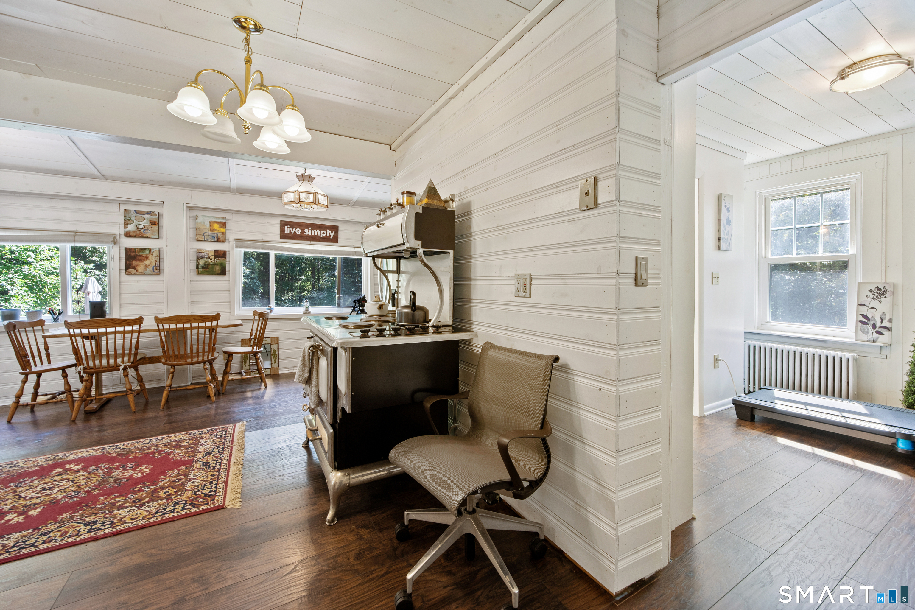 573 Litchfield Road Property Photo 7