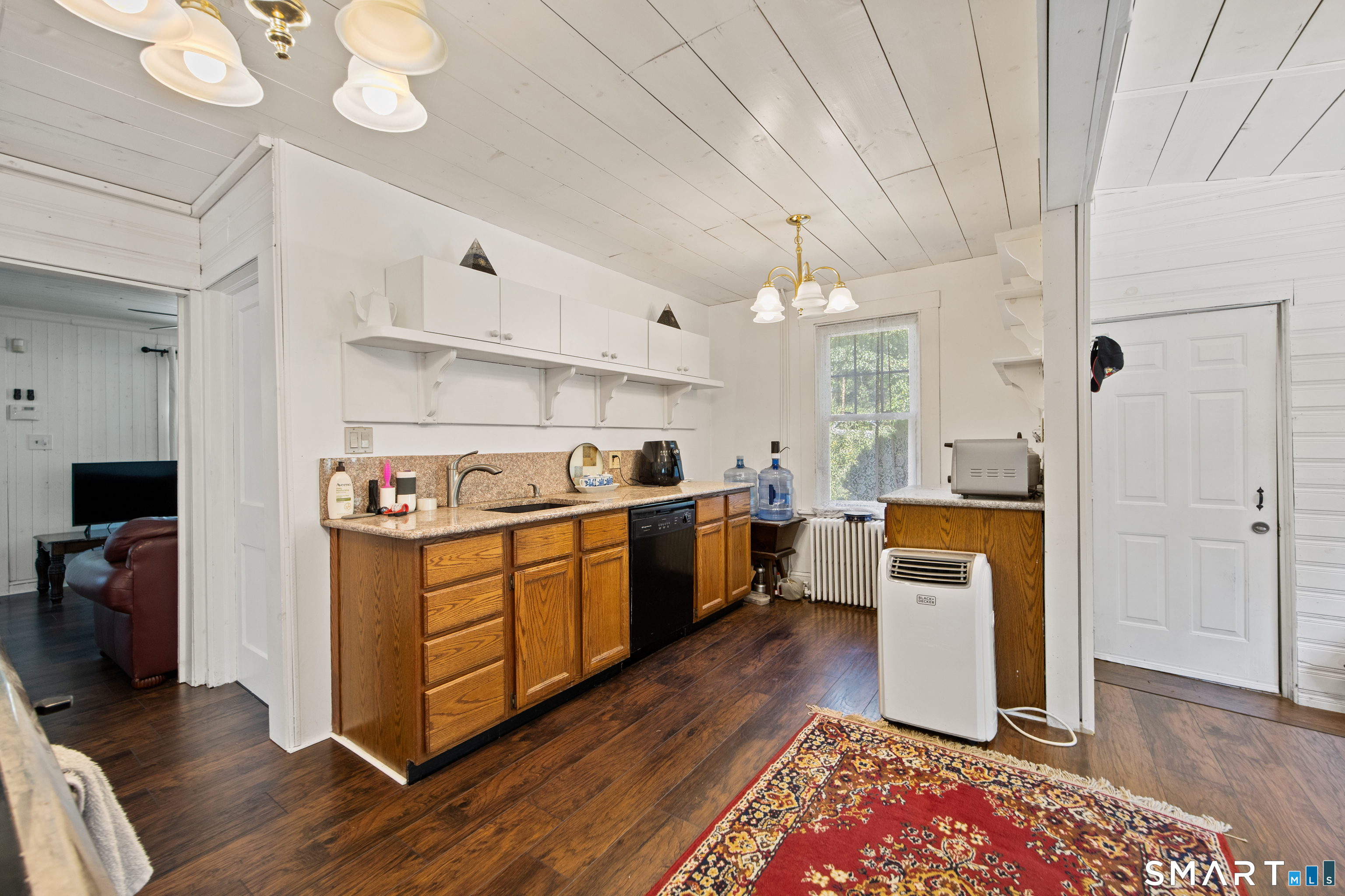 573 Litchfield Road Property Photo 11