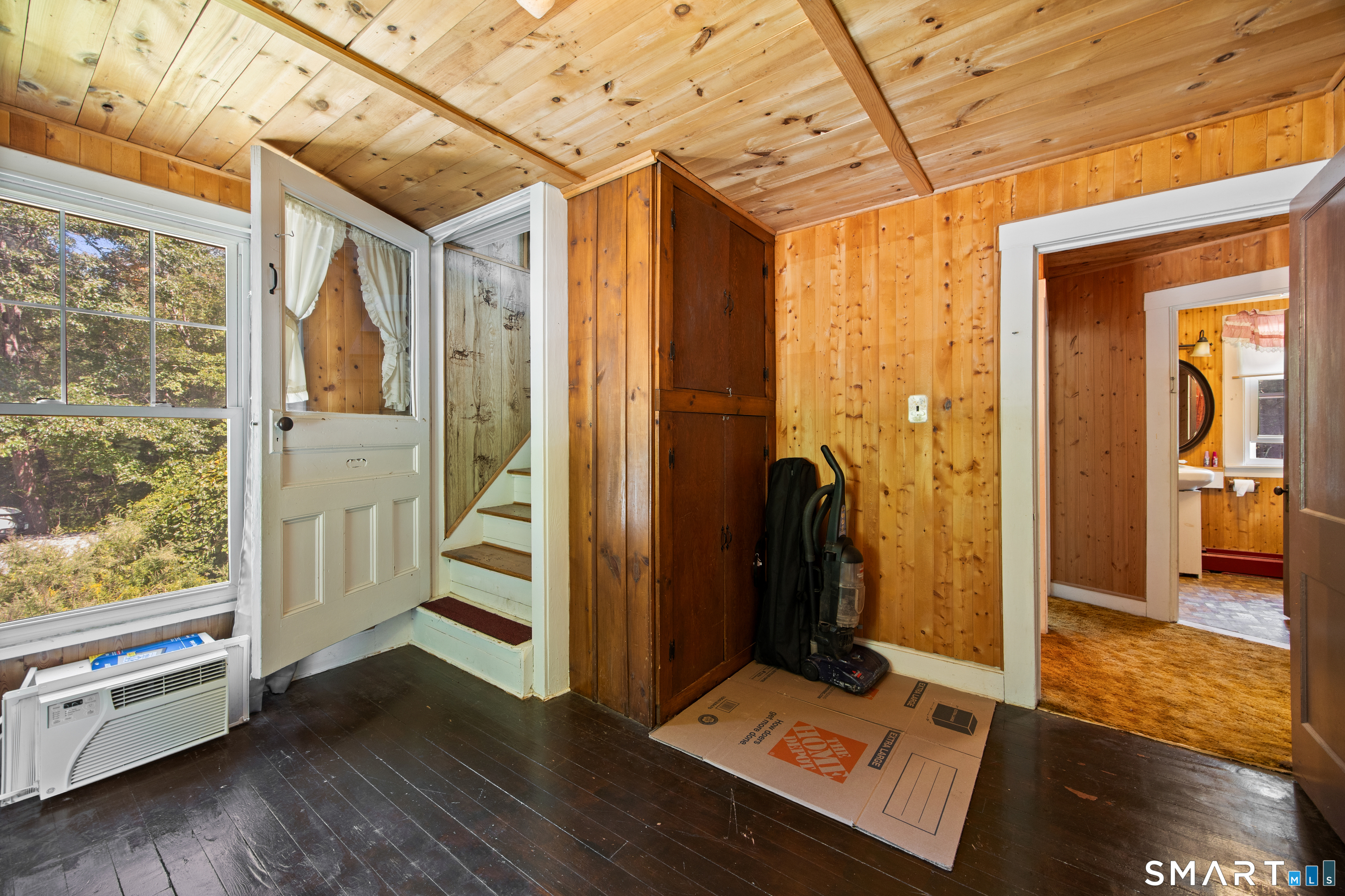 573 Litchfield Road Property Photo 17