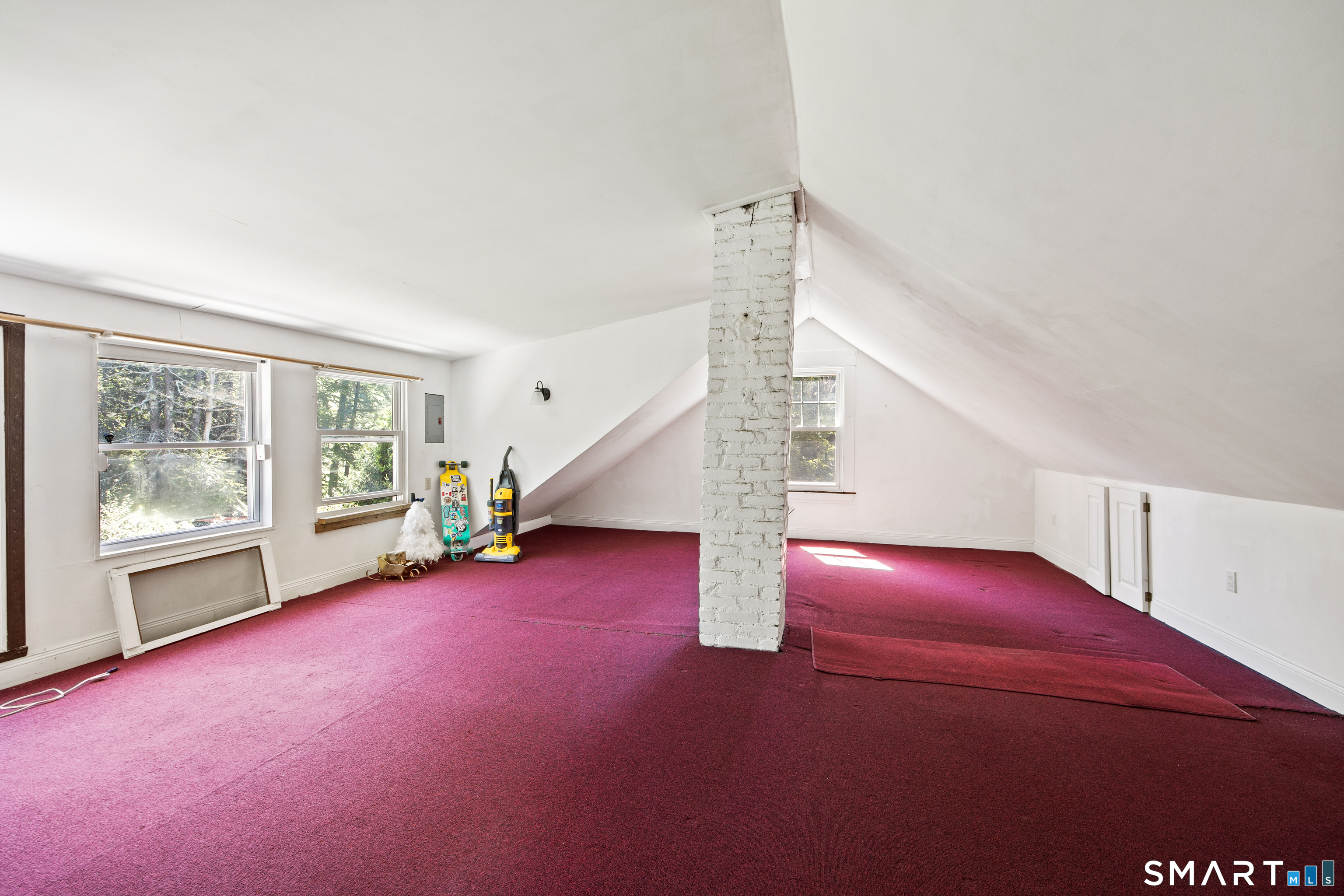 573 Litchfield Road Property Photo 19