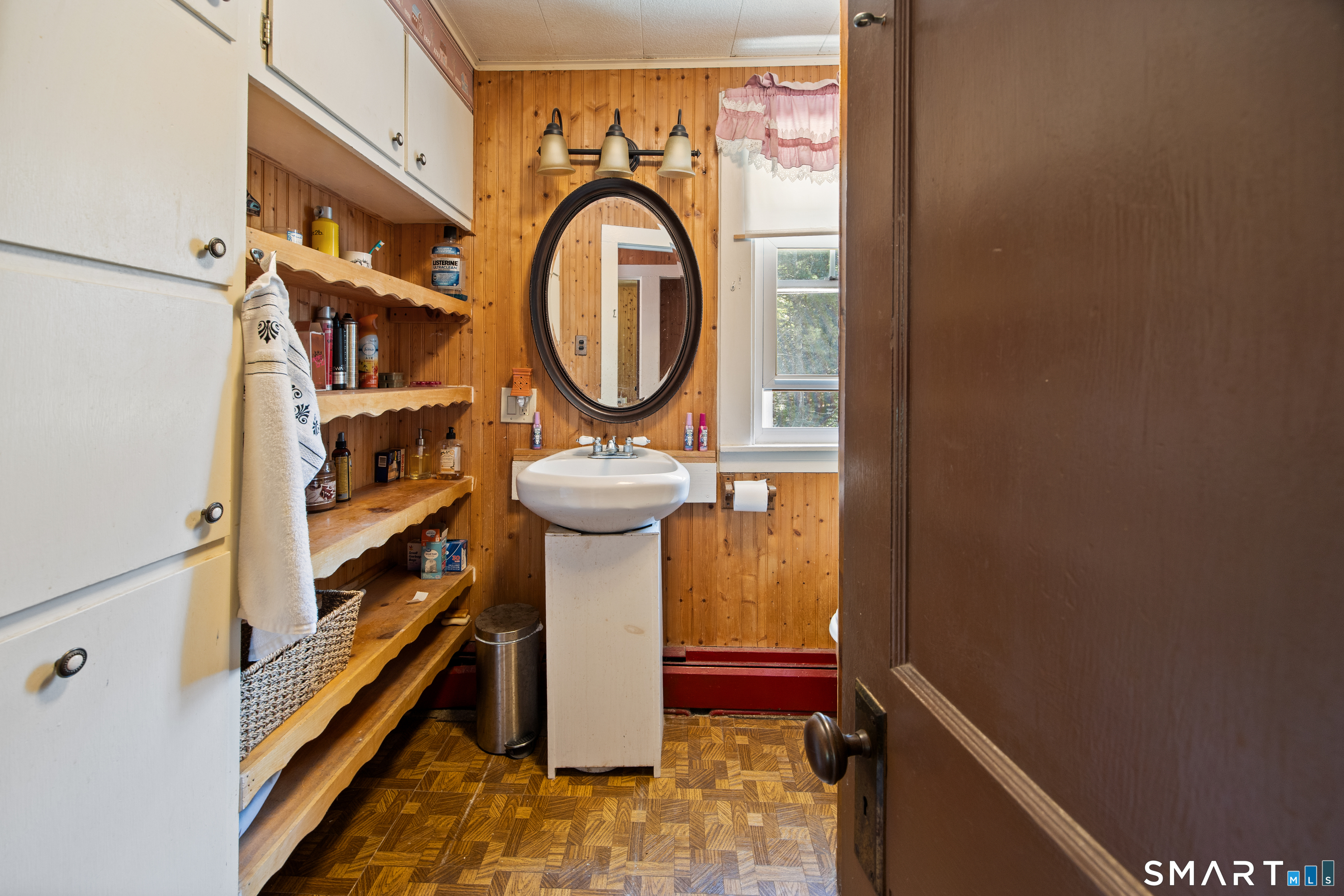 573 Litchfield Road Property Photo 24
