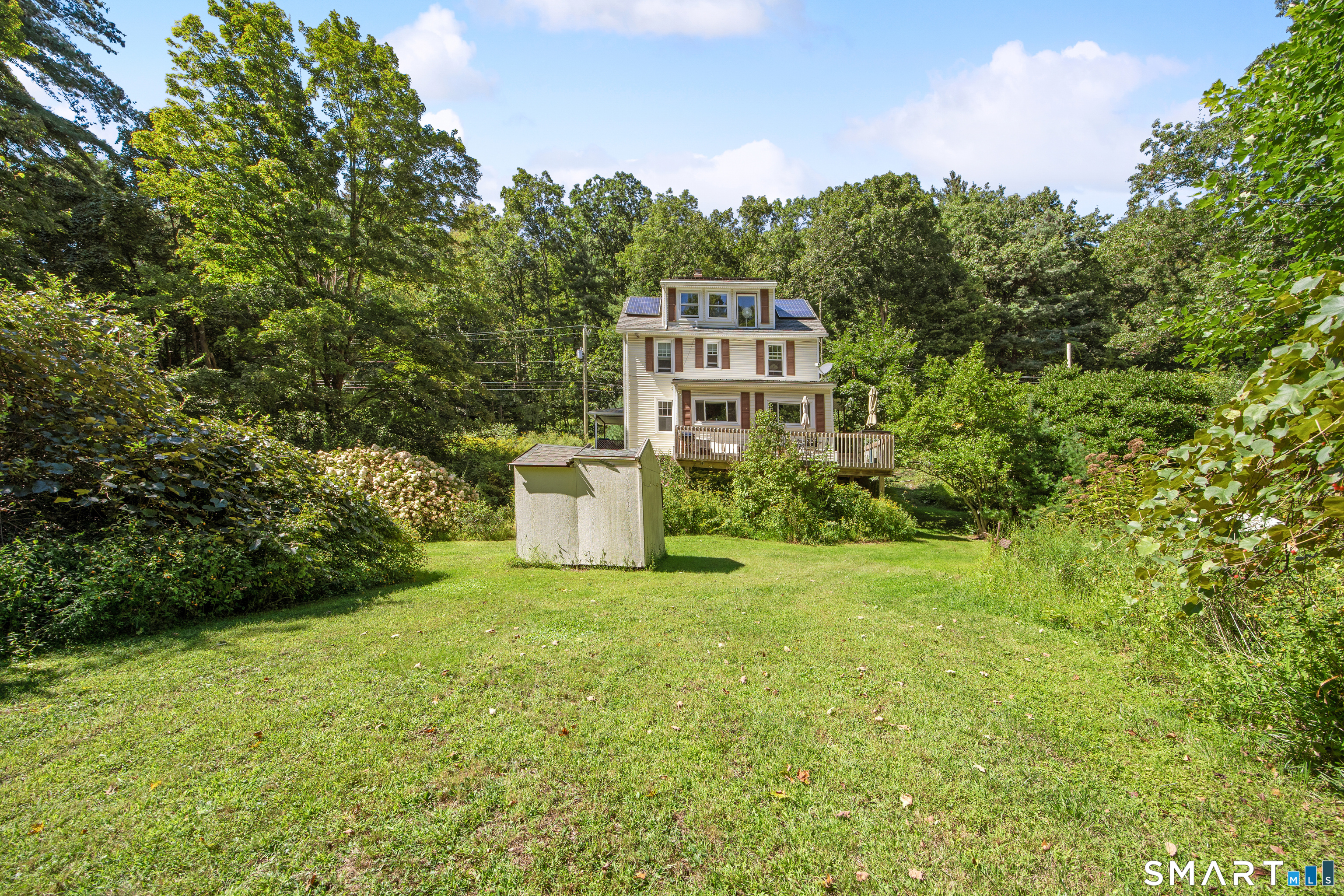 573 Litchfield Road Property Photo 32
