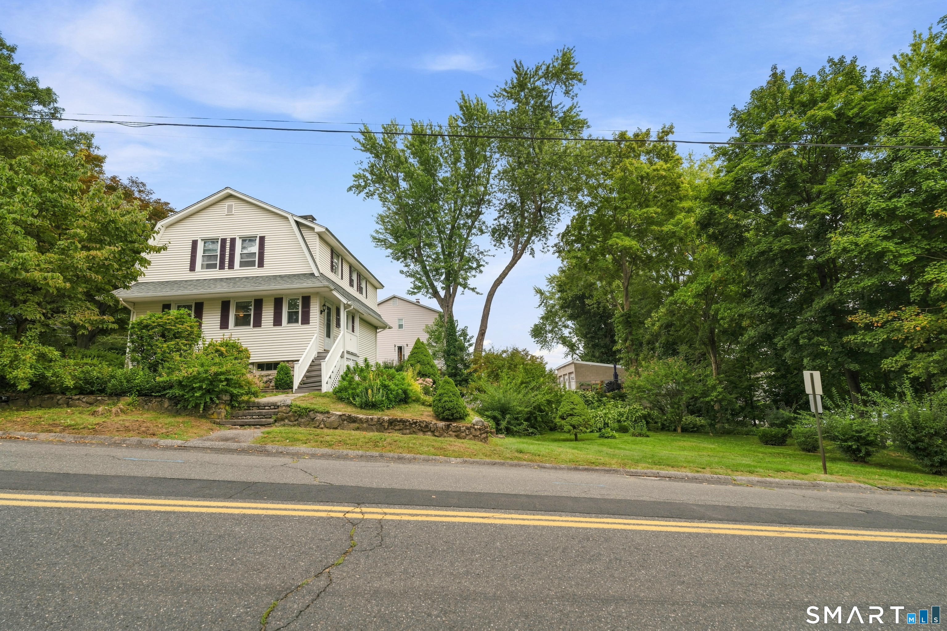 184 Ward Street Property Photo 3