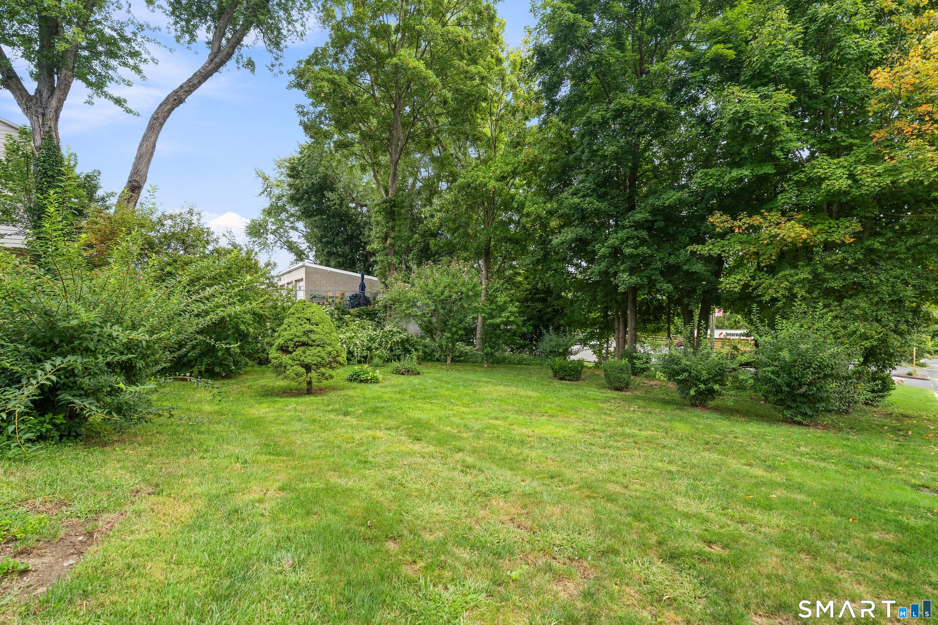184 Ward Street Property Photo 5
