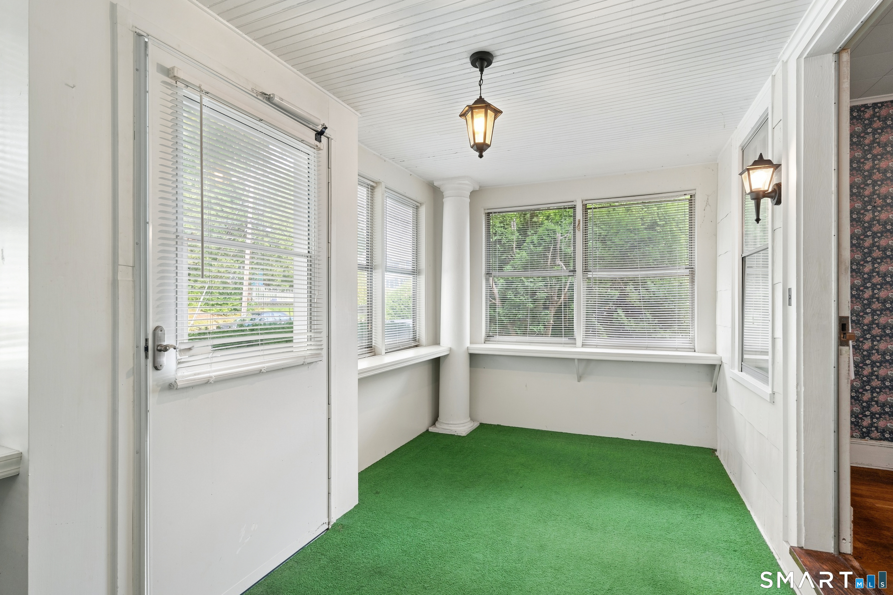 184 Ward Street Property Photo 7