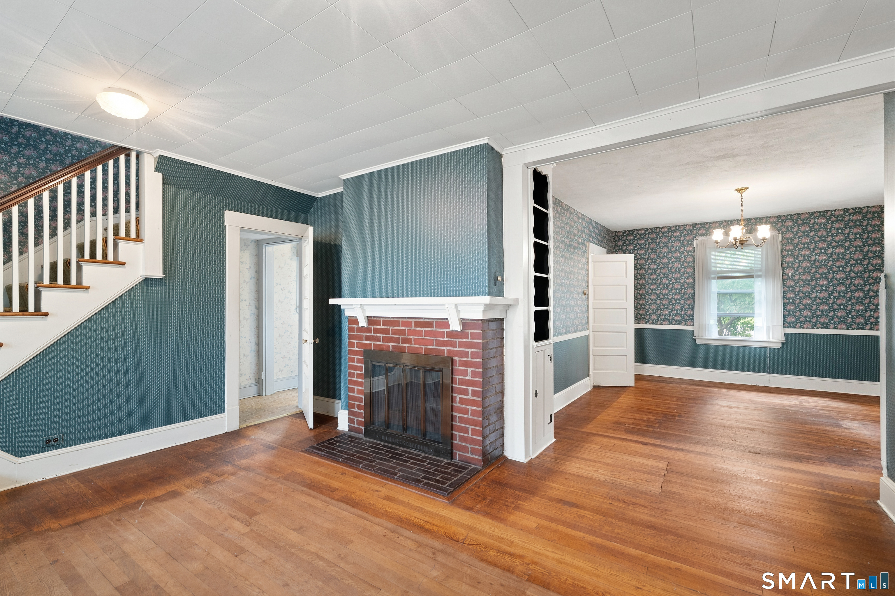 184 Ward Street Property Photo 8