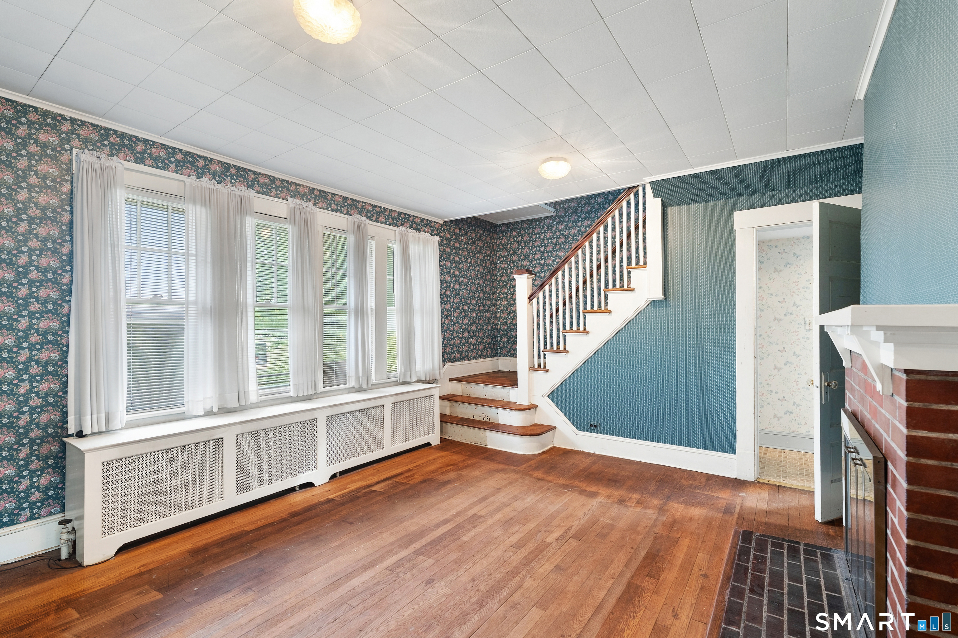 184 Ward Street Property Photo 10