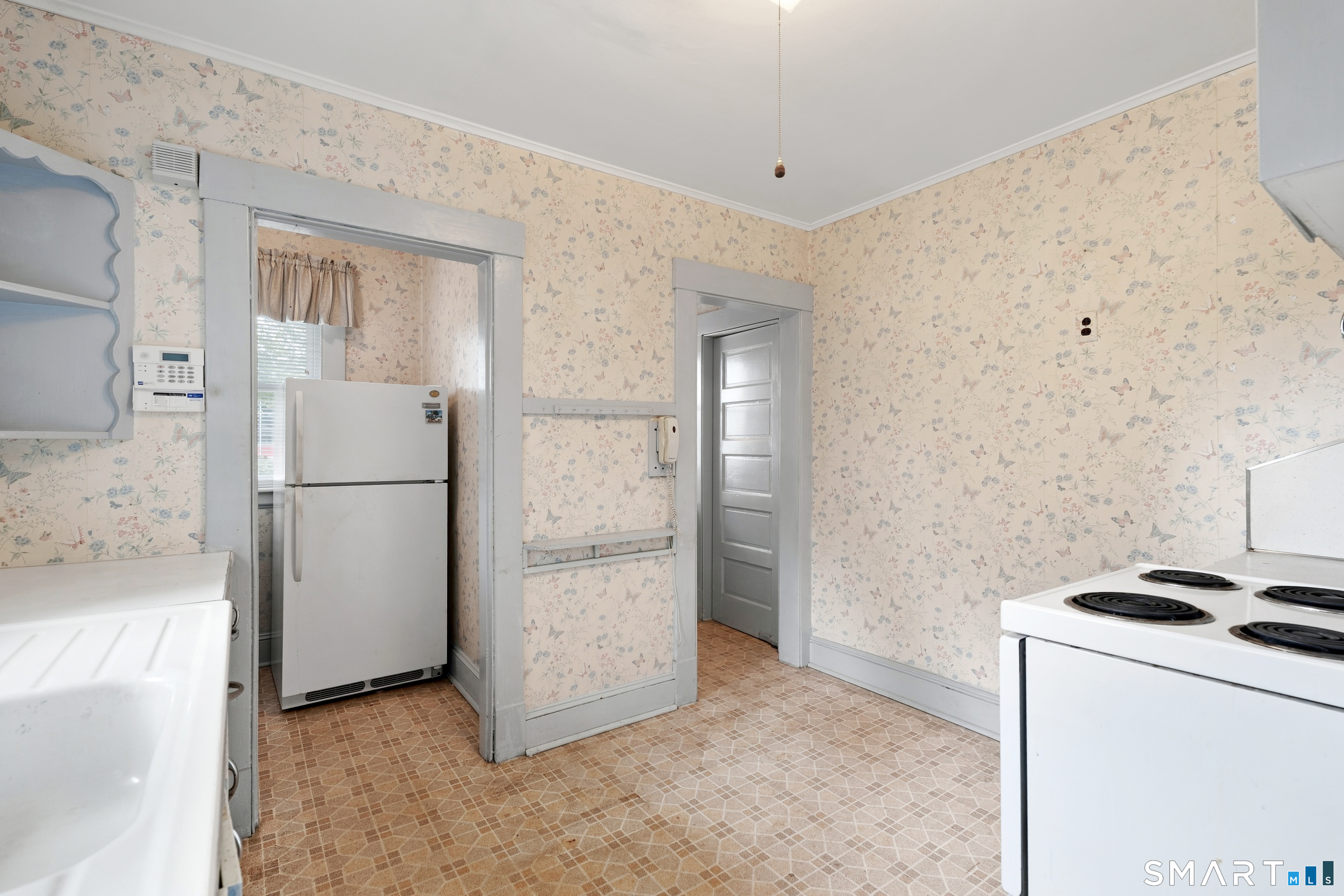 184 Ward Street Property Photo 13