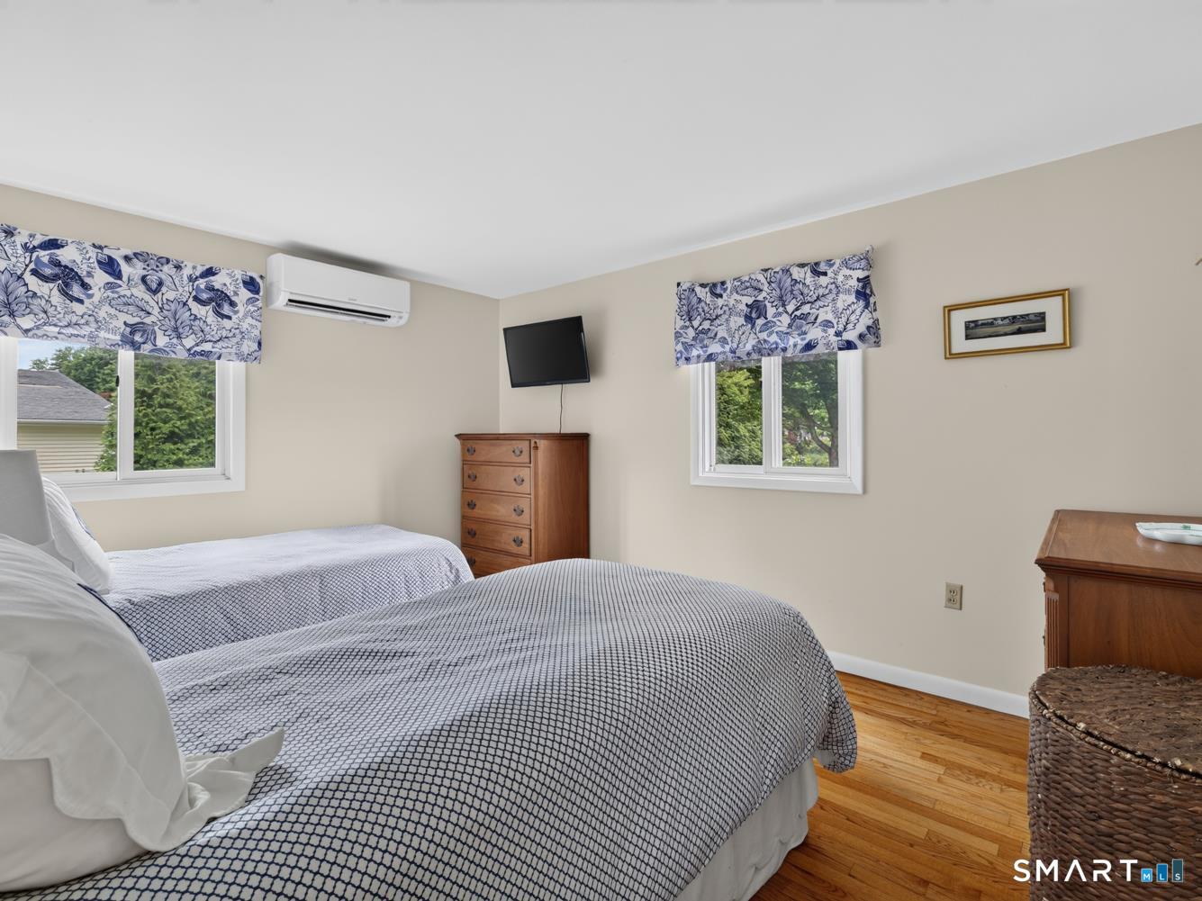 5 Tudor East Court Property Photo 25