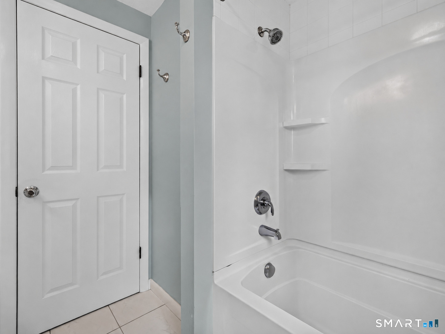 5 Tudor East Court Property Photo 29