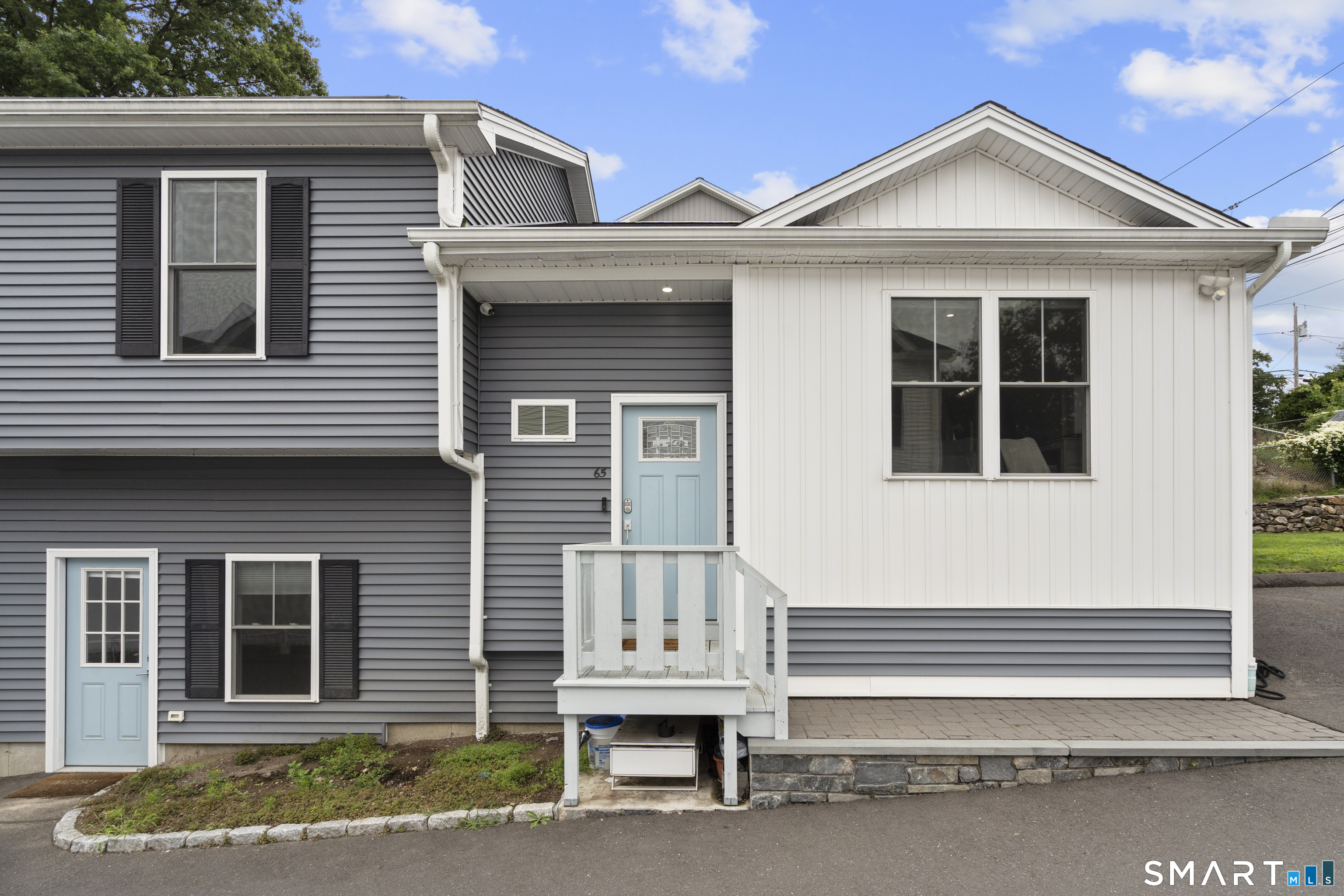 65 Sterling Street Property Photo 1