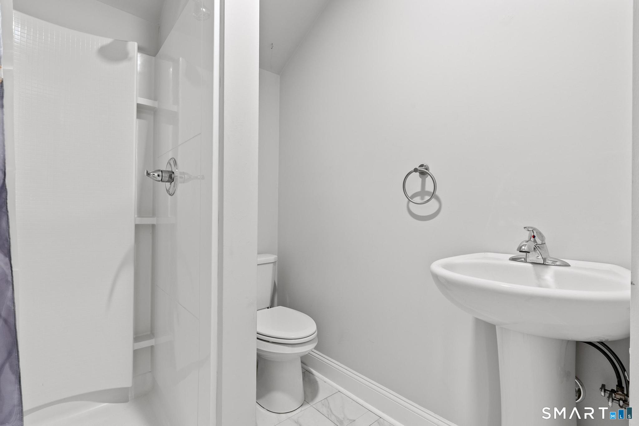324 Washington Apt. 1 Street Property Photo 11