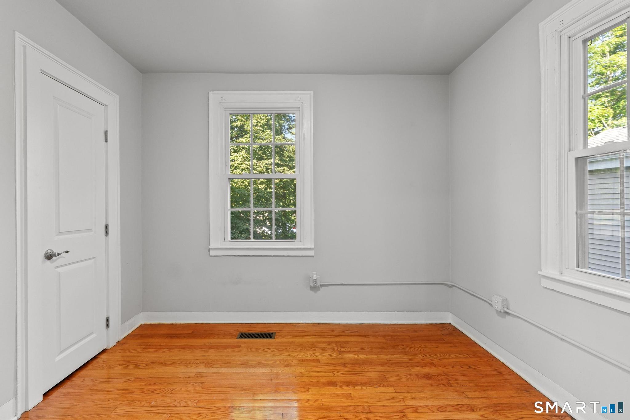 324 Washington Apt. 1 Street Property Photo 16