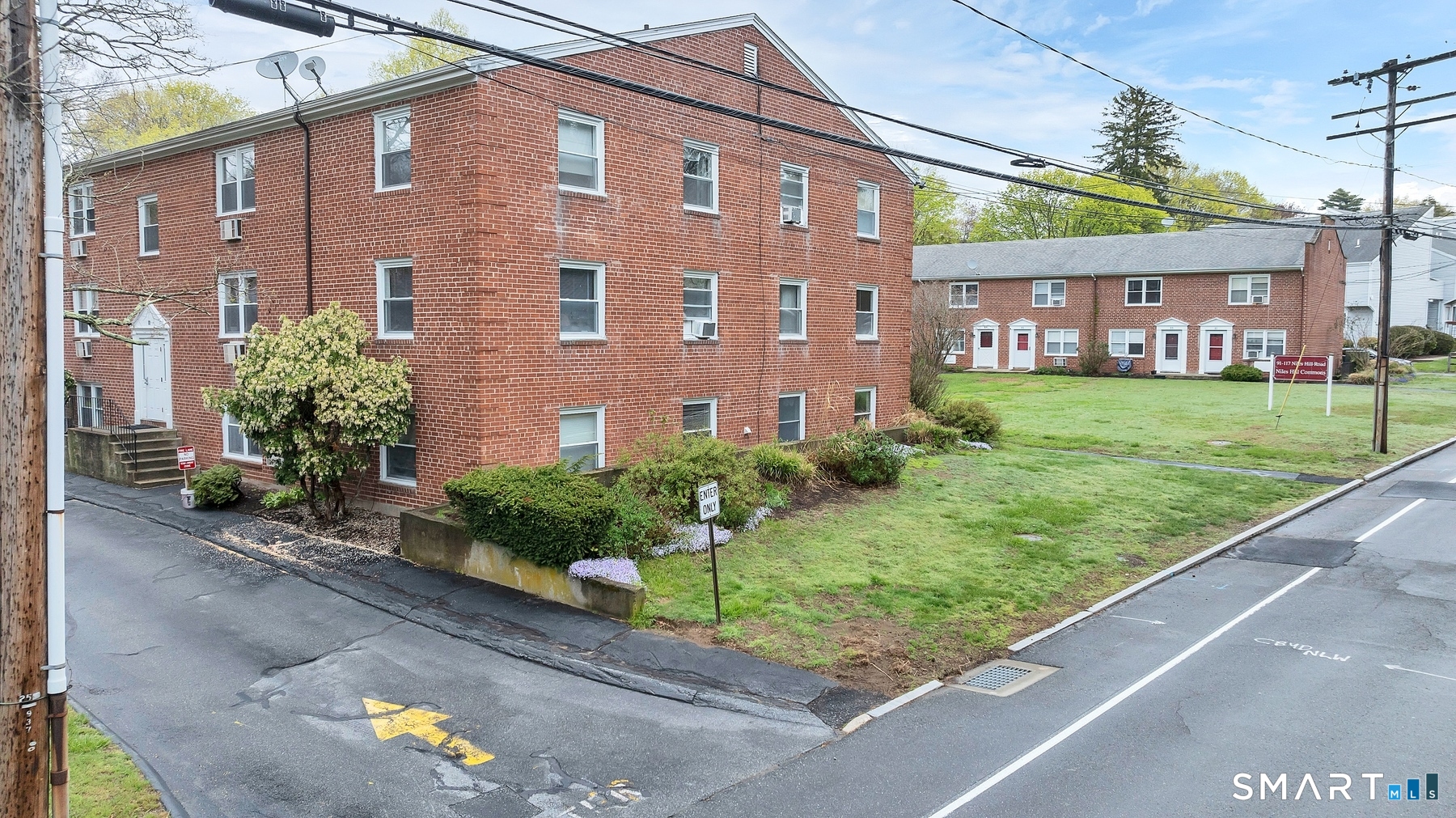 111 Niles Hill E Road Property Photo 1