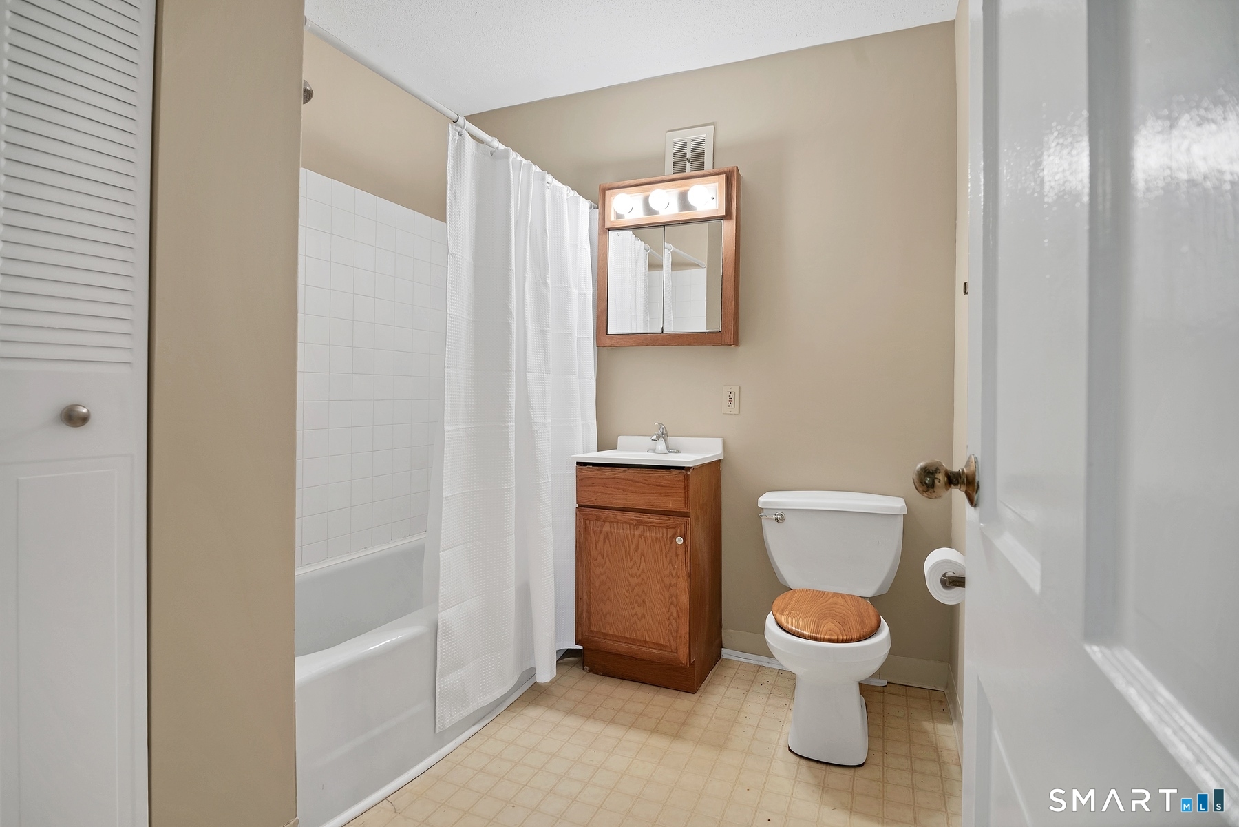 111 Niles Hill E Road Property Photo 15